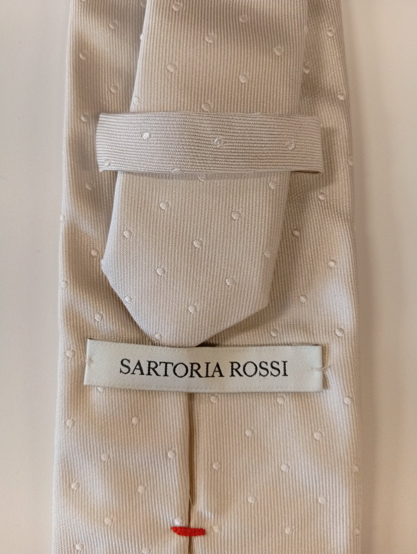 Zijden stropdas – licht beige – rustige, elegante uitstraling – Sartoria Rossi