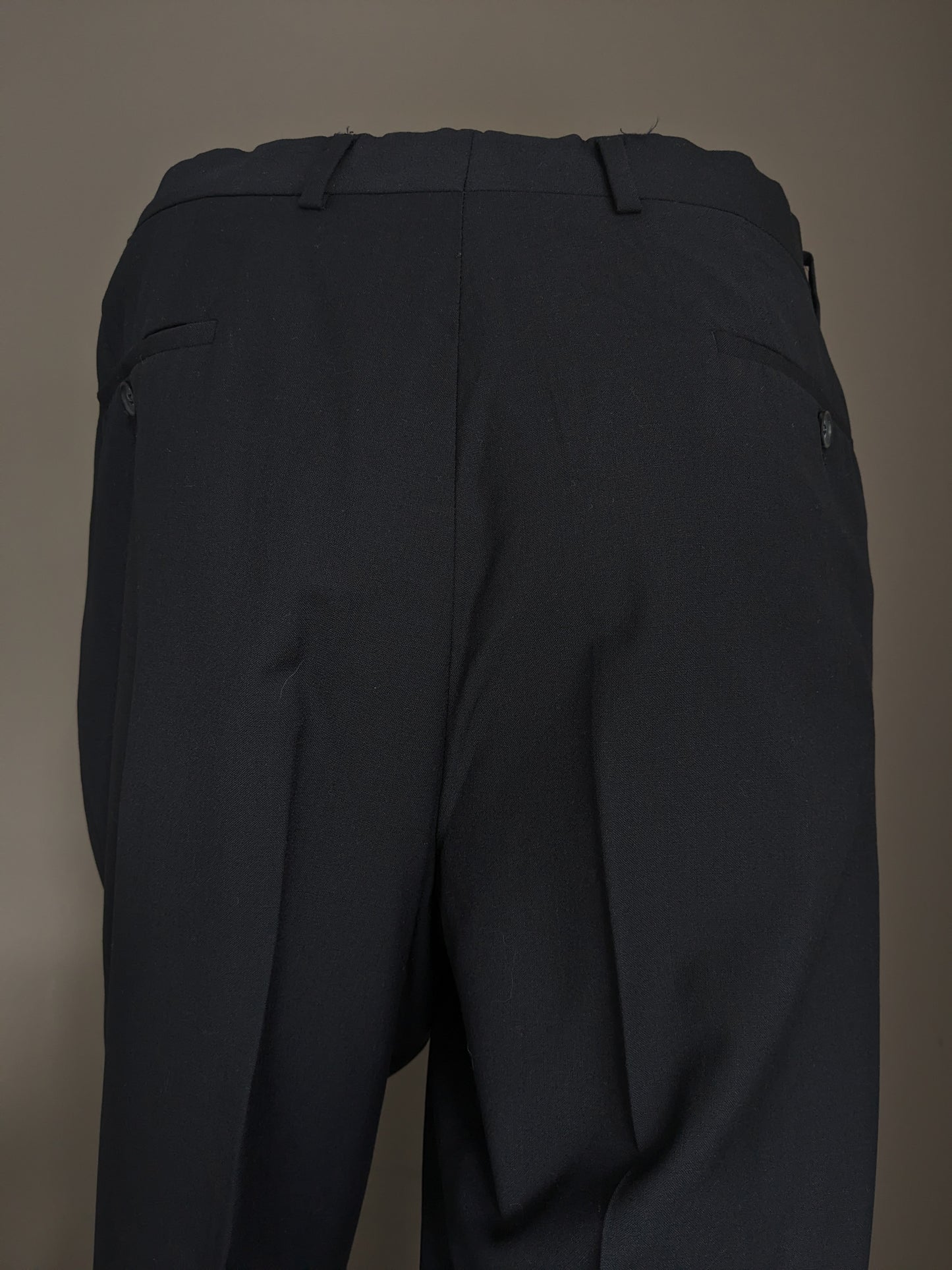 Wollen Pantalon met omslag. Donker Blauw gekleurd. Maat 52 / L. #500.
