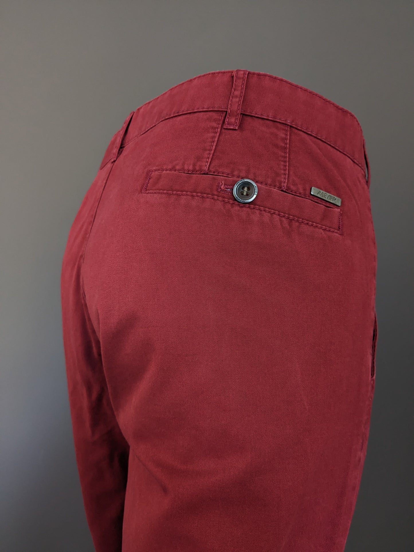 Meyer broek / pantalon. Rood gekleurd. Maat 27 (54 / L). Modern Comfort.