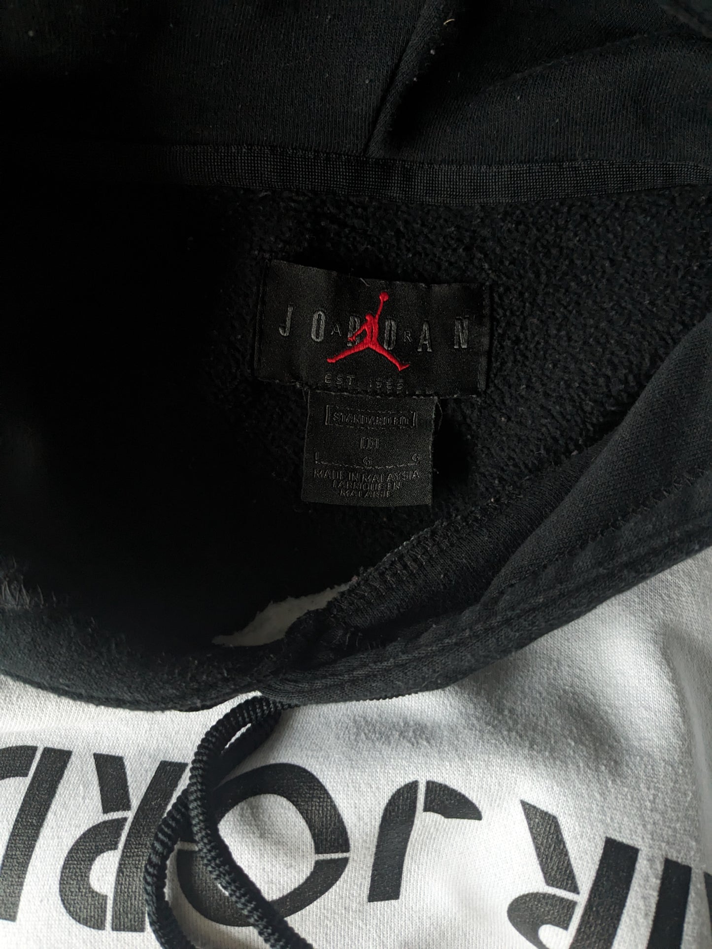 Sweat à capuche Nike Air Jordan. Couleur noir blanc rouge. Taille L.