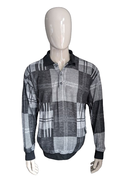 Vintage Studio Pitti polo trui. grijs motief. Maat XL.