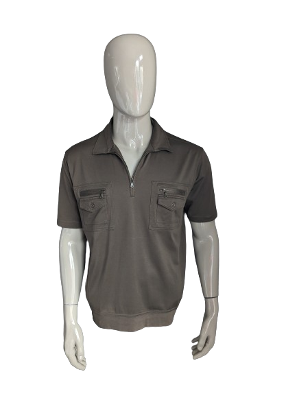 Vintage Walbusch Polo with elastic band and chest bags. Brown colored. Size 52 / L.
