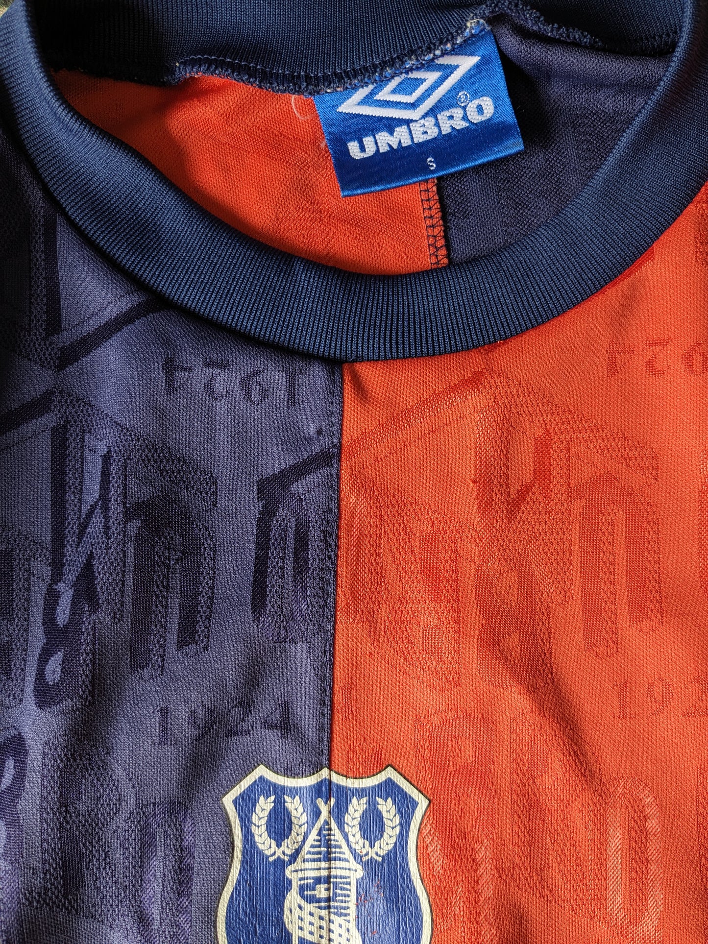 Vintage orgineel Umbro '92-94 Everton sport training shirt. Blauw Oranje gekleurd. Maat S / M.