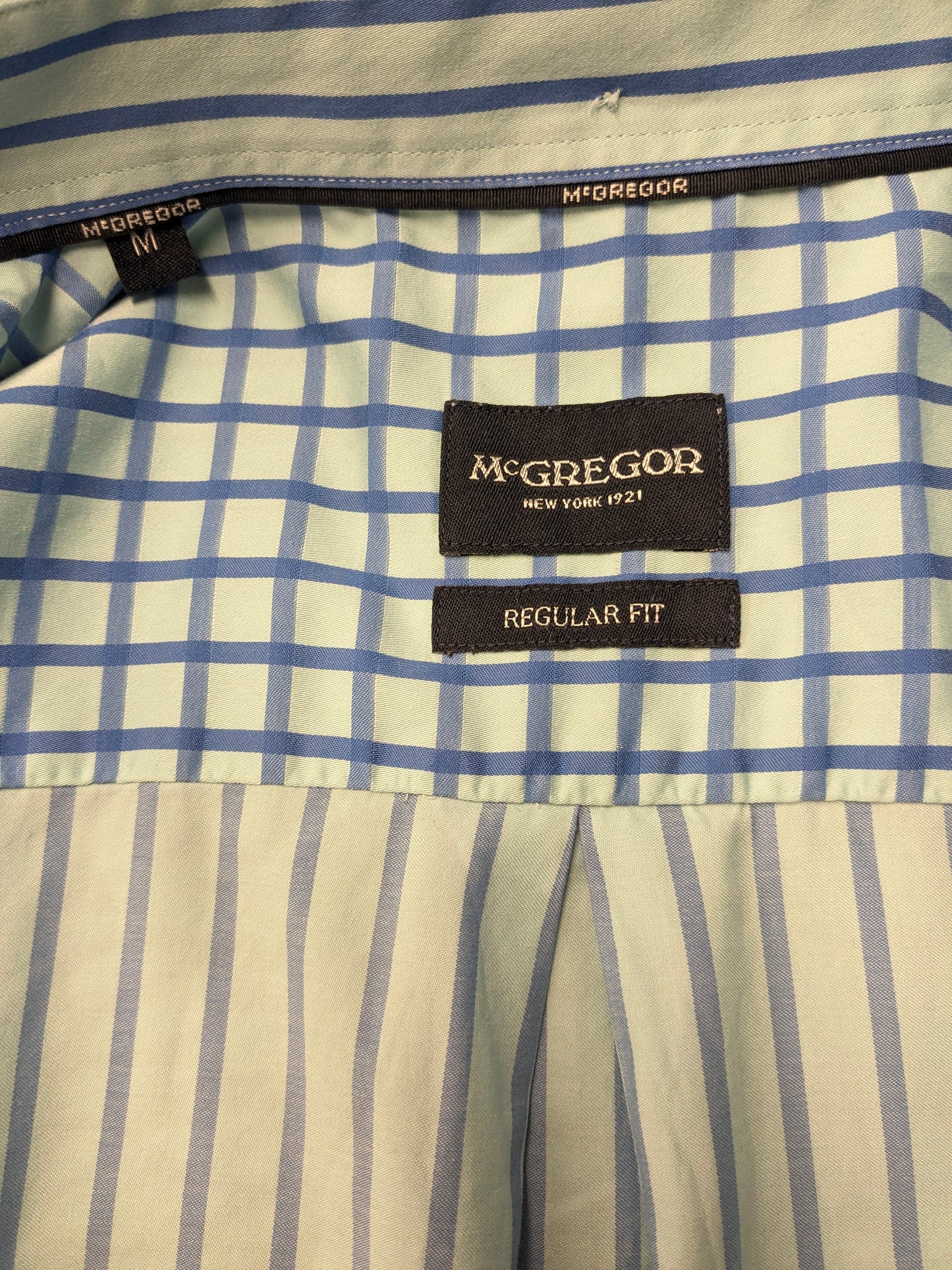 Camisa de McGregor. Azul a rayas. Tamaño M. Ajuste regular.