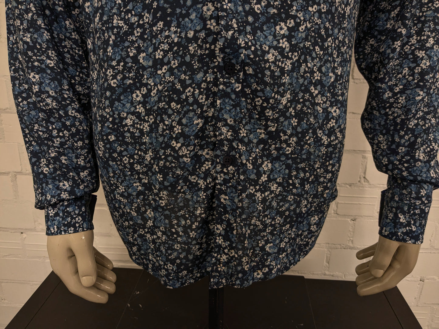 Leif Nielson overhemd. Blauwe bloemen print. Maat XL. stretch.