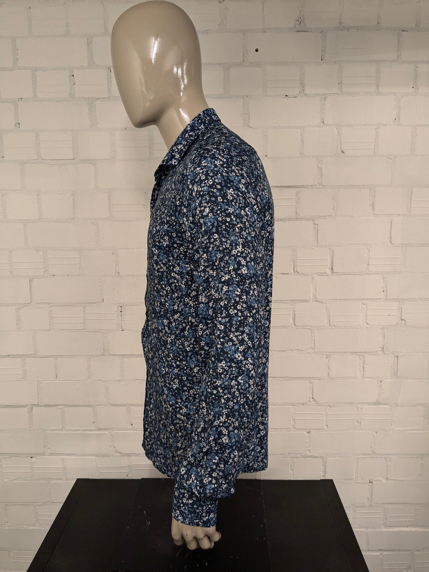 Leif Nielson overhemd. Blauwe bloemen print. Maat XL. stretch.