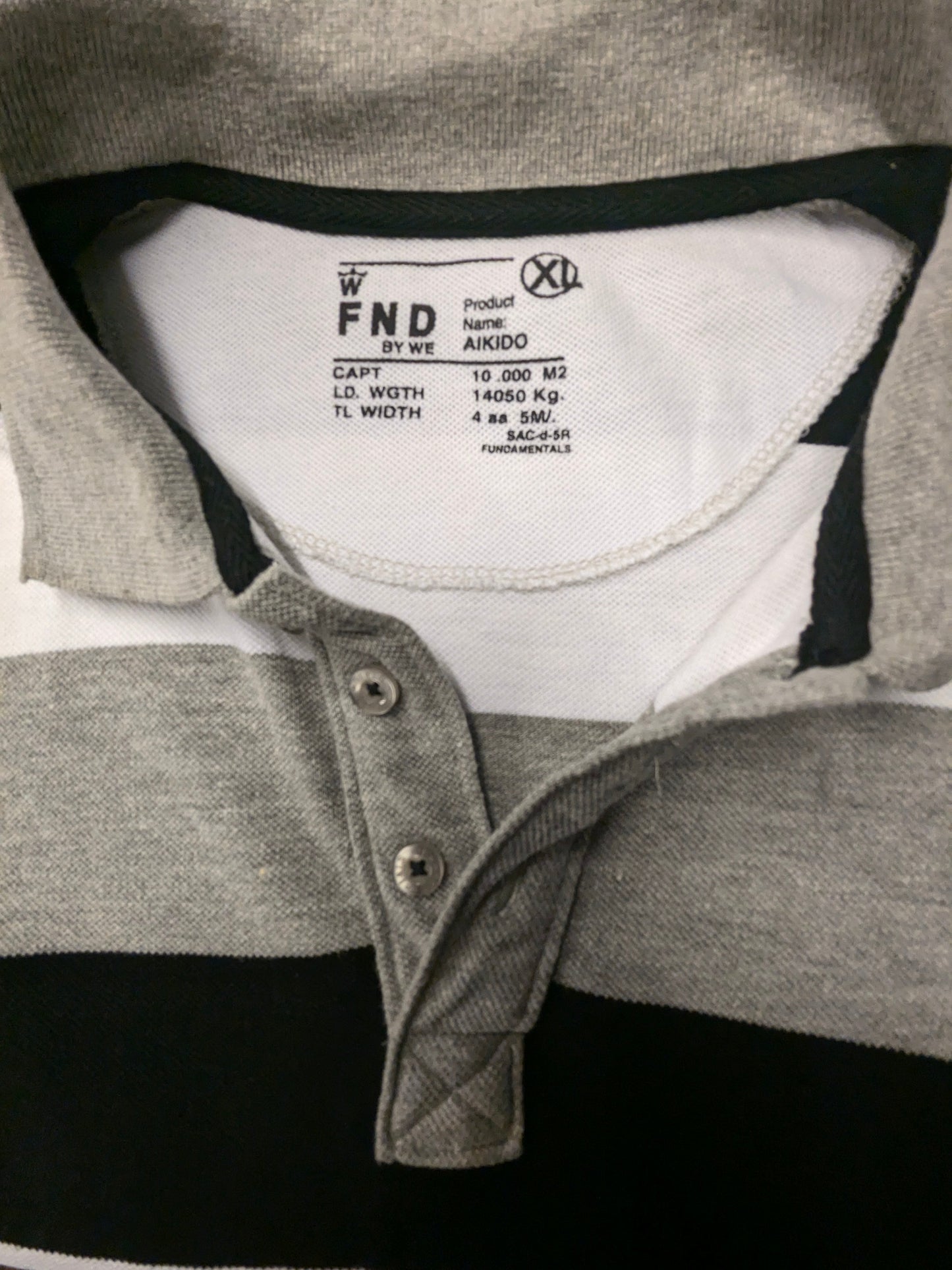 Fnd par we polo. Gris noir rayé. Taille xl.