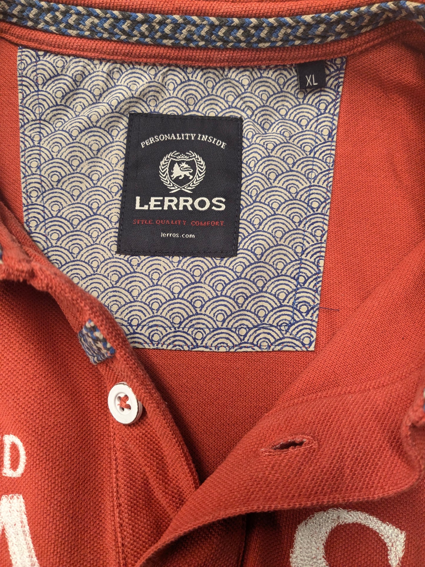 Lerros Polo. Orange foncé avec les applications. Taille xl.