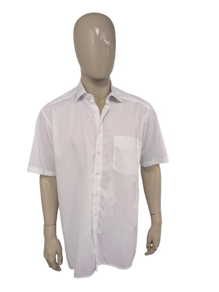 Olymp Luxor Shirt Manga corta. Motivo blanco. Tamaño XL / 2XL.