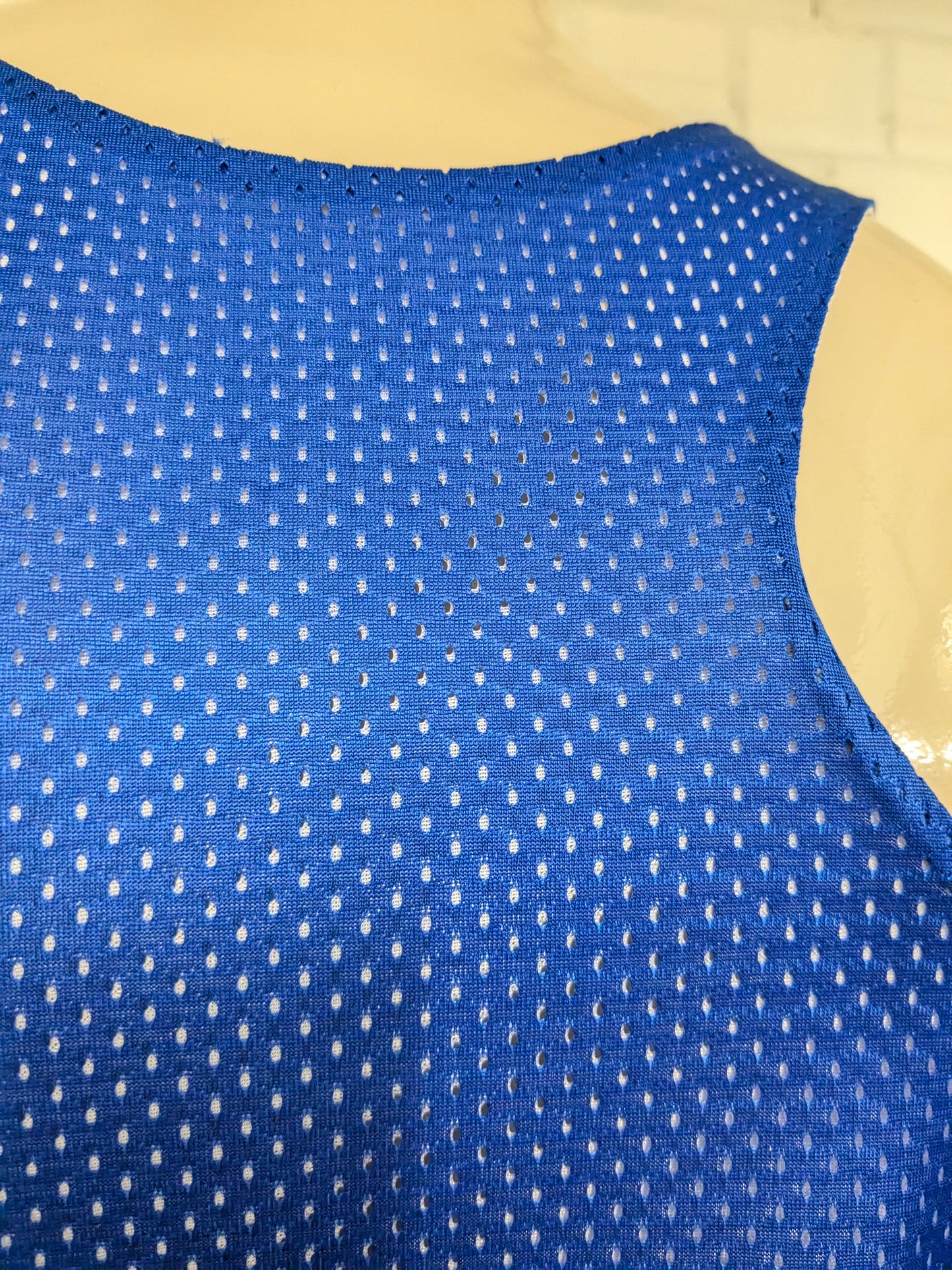 UCLA Lacross sport shirt / singlet. Blauw met opdruk. Maat M.