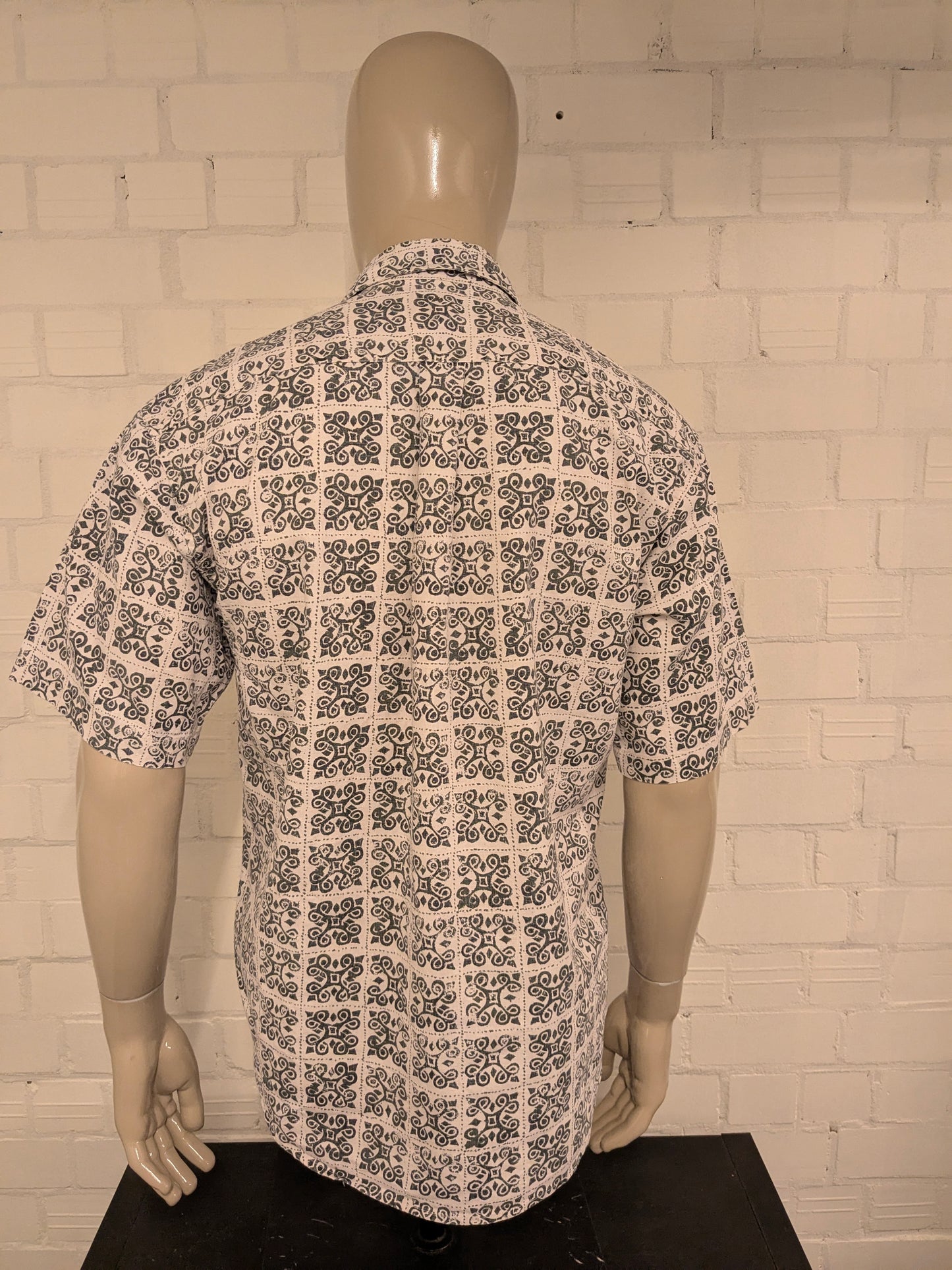 Camiseta de lino Cambridge Cambridge Camina corta. Impresión beige verde. Tamaño M / L. 55% de lino.