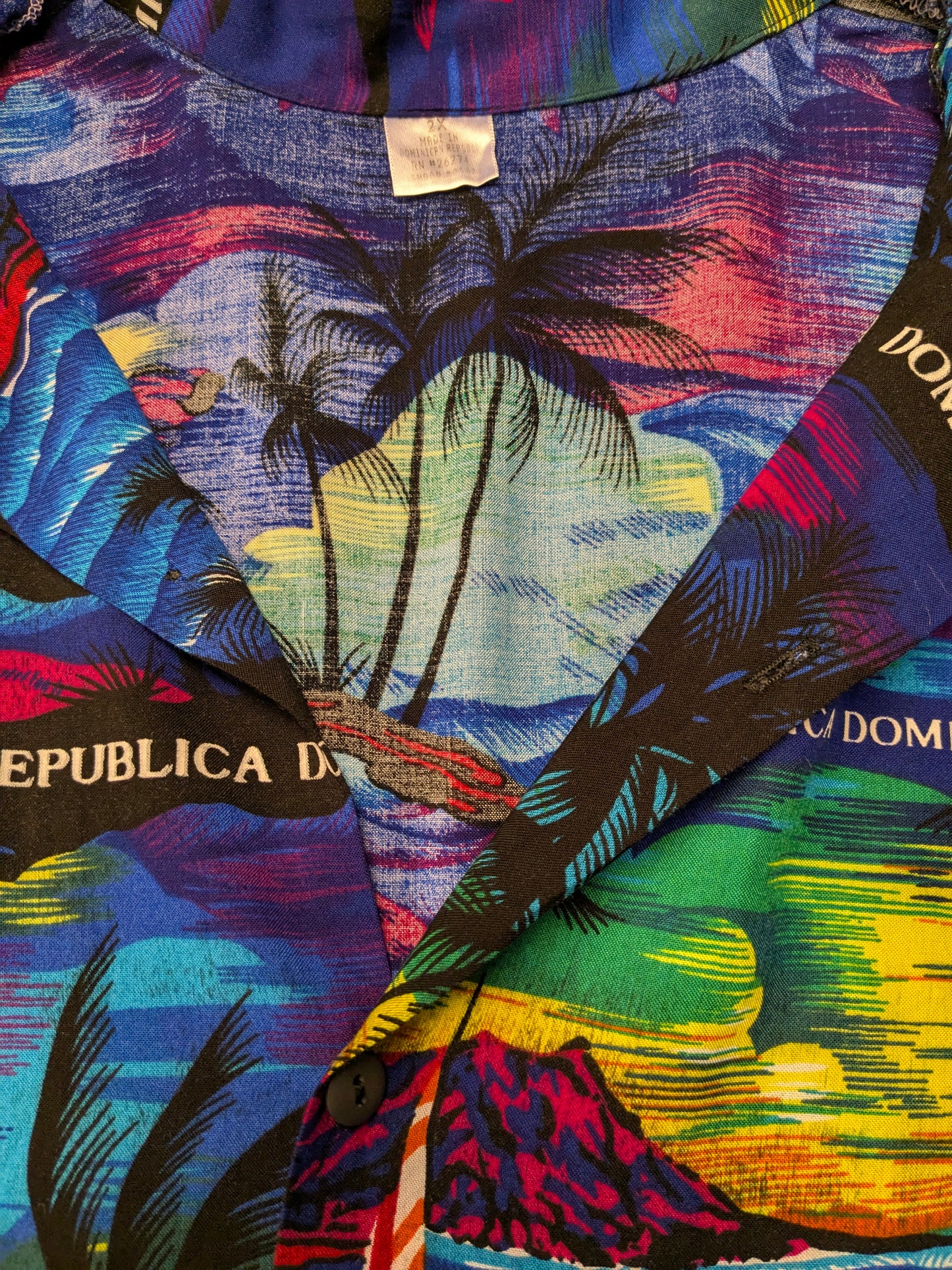 Vintage print overhemd kort mouw. Gekleurde Hawaii print. Maat XL.