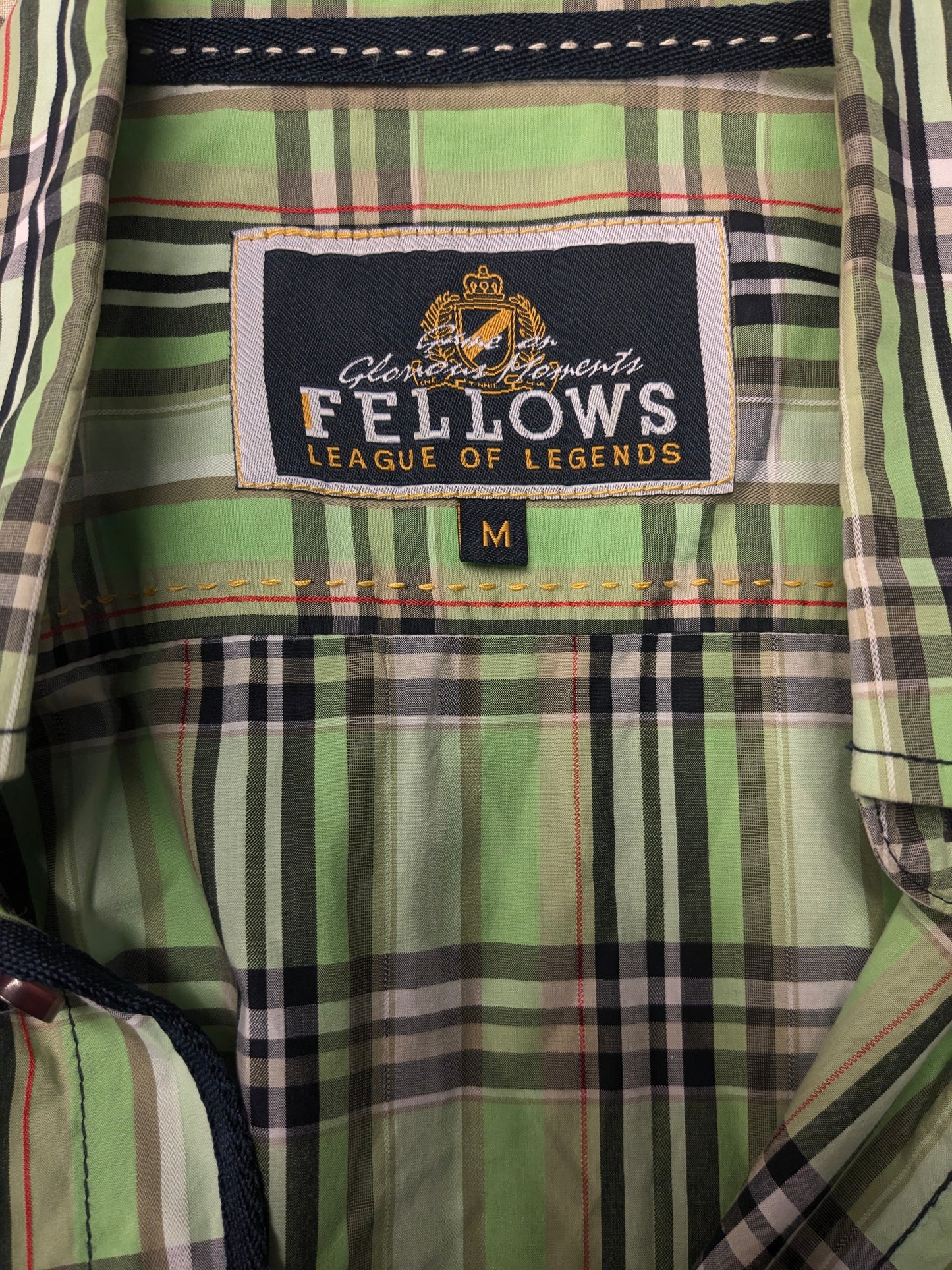 Shirt Shirt Shirt Shory. Rosso bianco e nero a controllo. Taglia M.