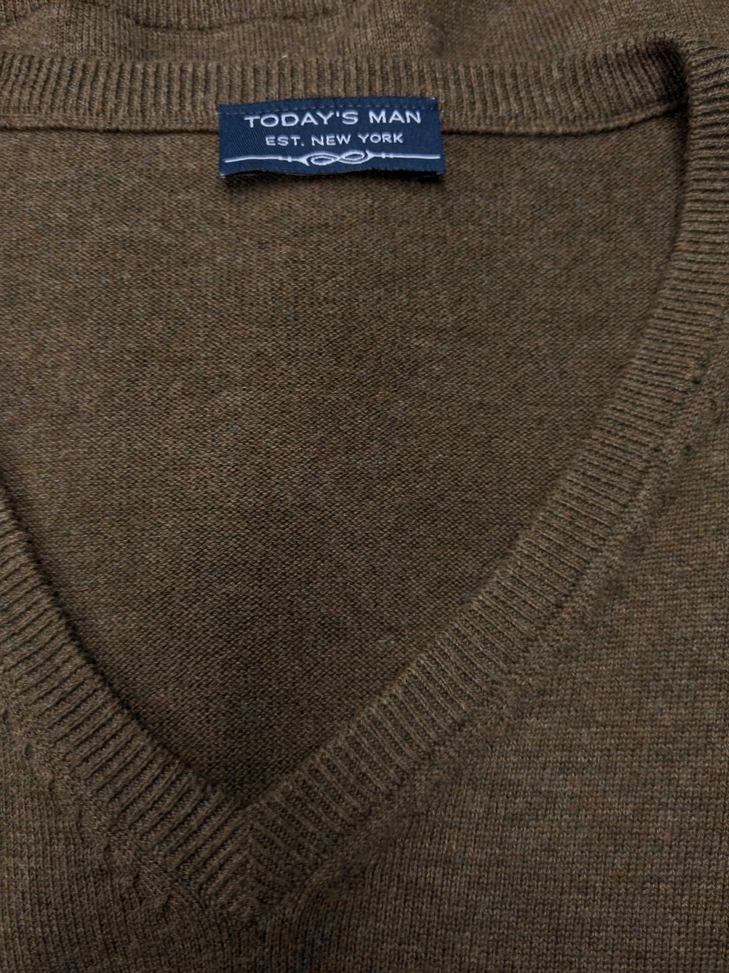 Today's Man Wollen spencer met V-Hals. Bruin gemêleerd. Maat 2XL / XXL.