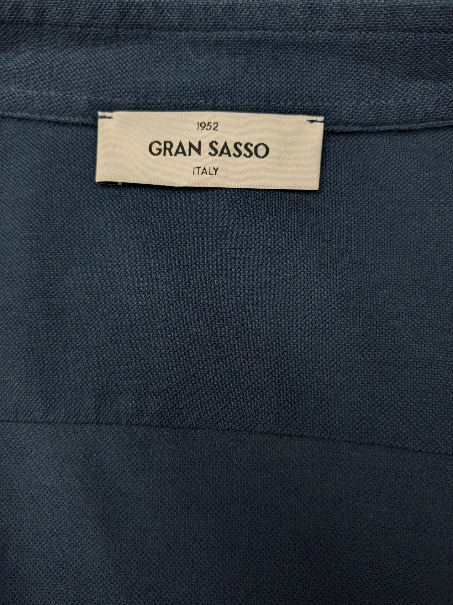 Gran Sasso -Hemd. Dunkelblau gefärbt. Größe L. Stretch.