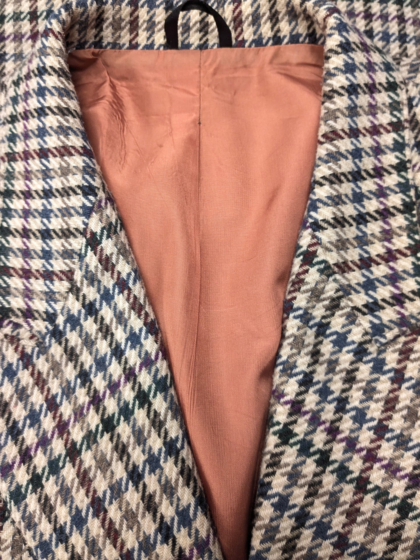 C&A C&A de lana de doble pecho Colbert. Beige Red Blue Motif. Tamaño 26 (52/L).