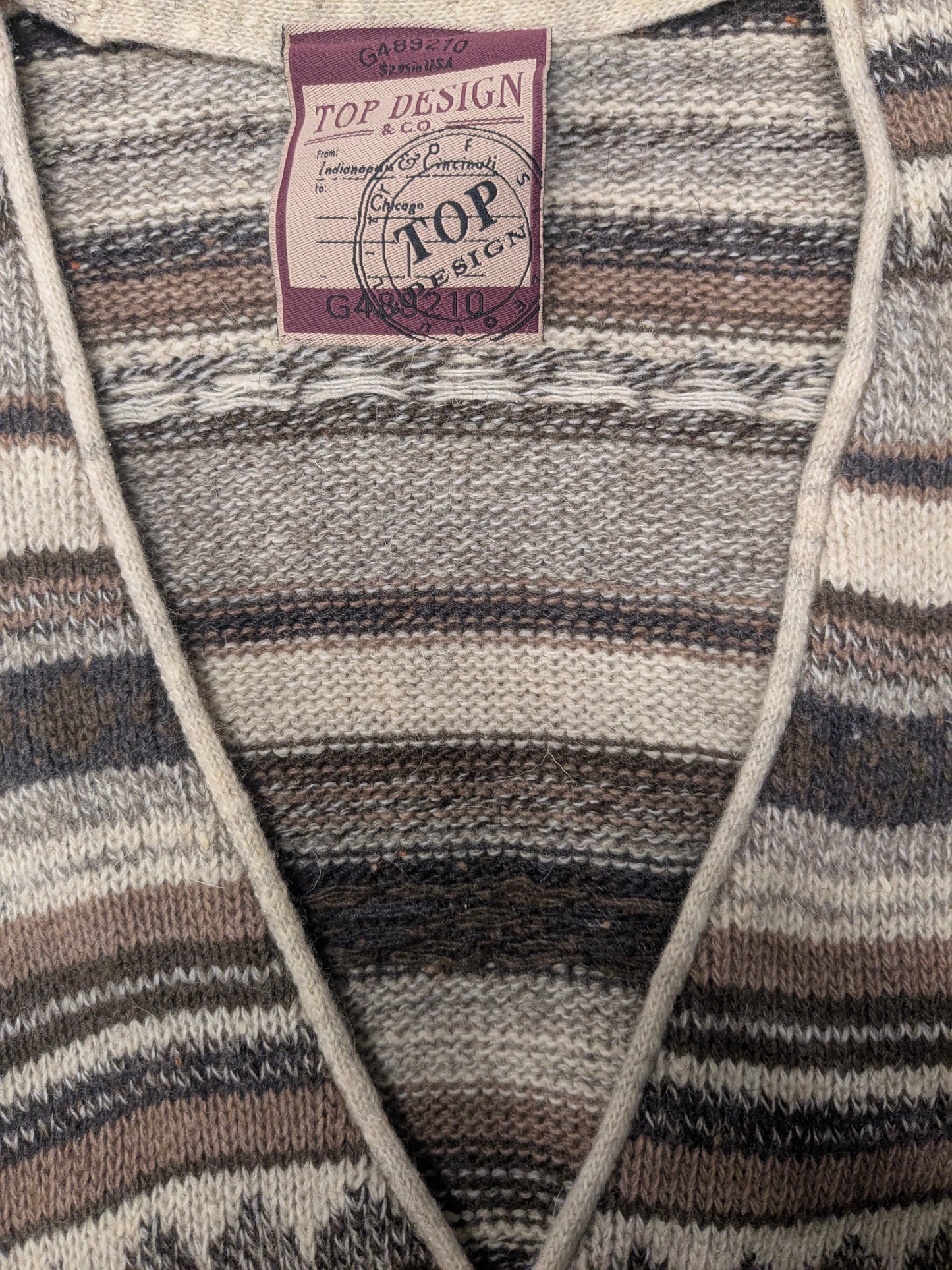 Vintage top design woolen waistcoat / spencer / vest. Beige brown motif. Size L. 45% wool.