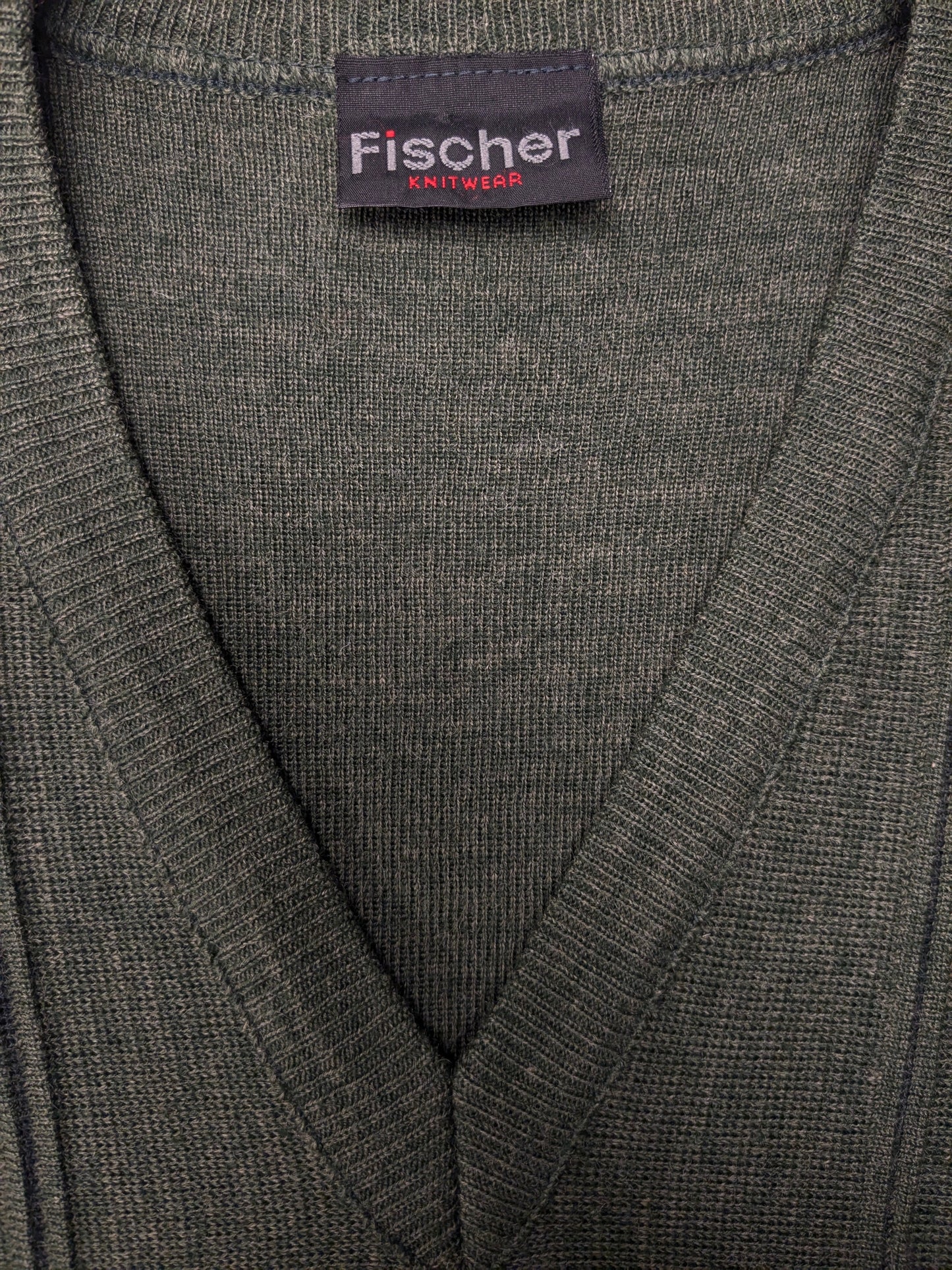 Spencer di lana di pesca vintage con scollo a V. Motivo verde. Taglia M. 50% lana.