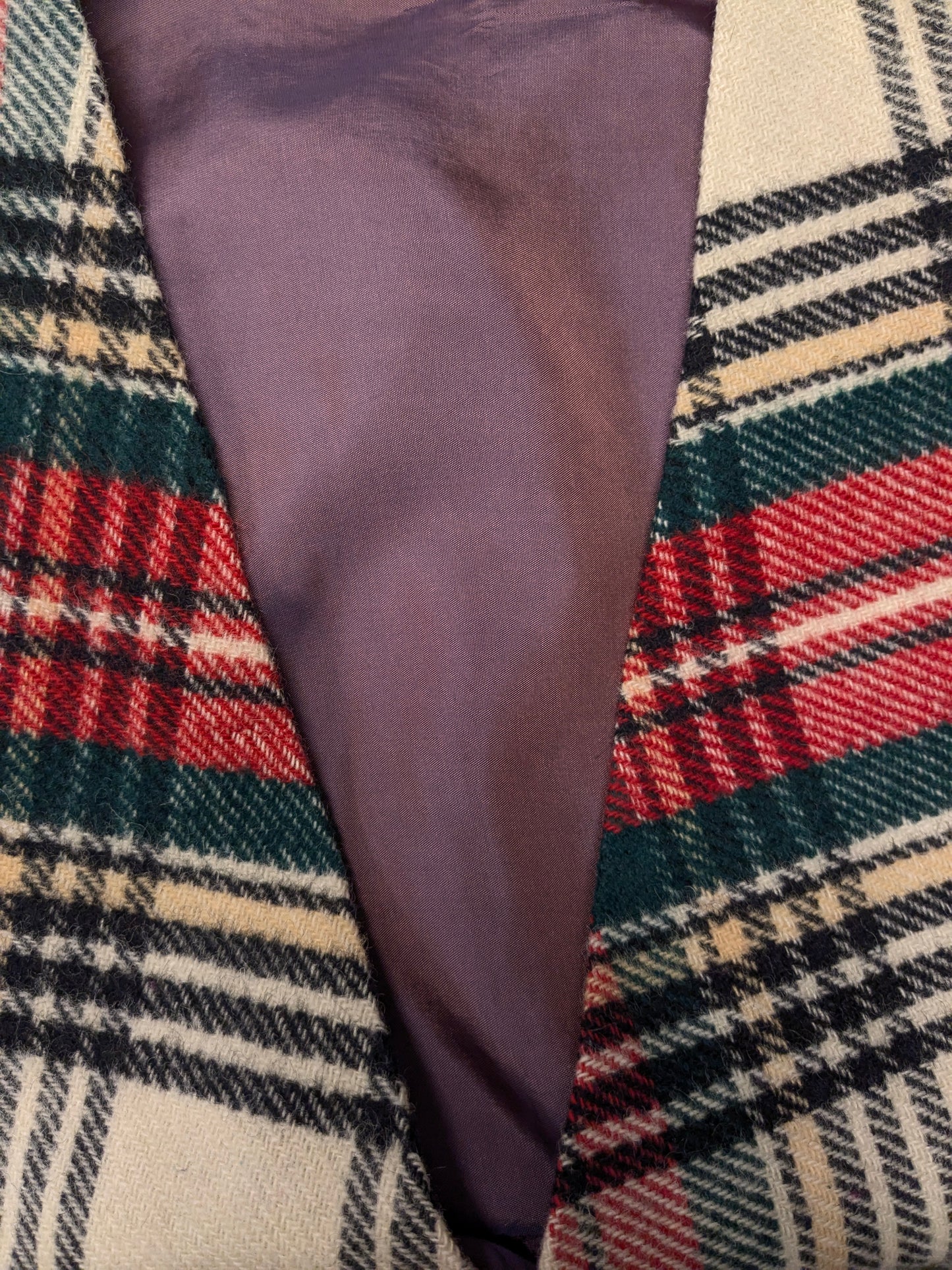 Vintage Clochard gilet. Geel Rood Groen geruit met mooie knopen. Maat M.