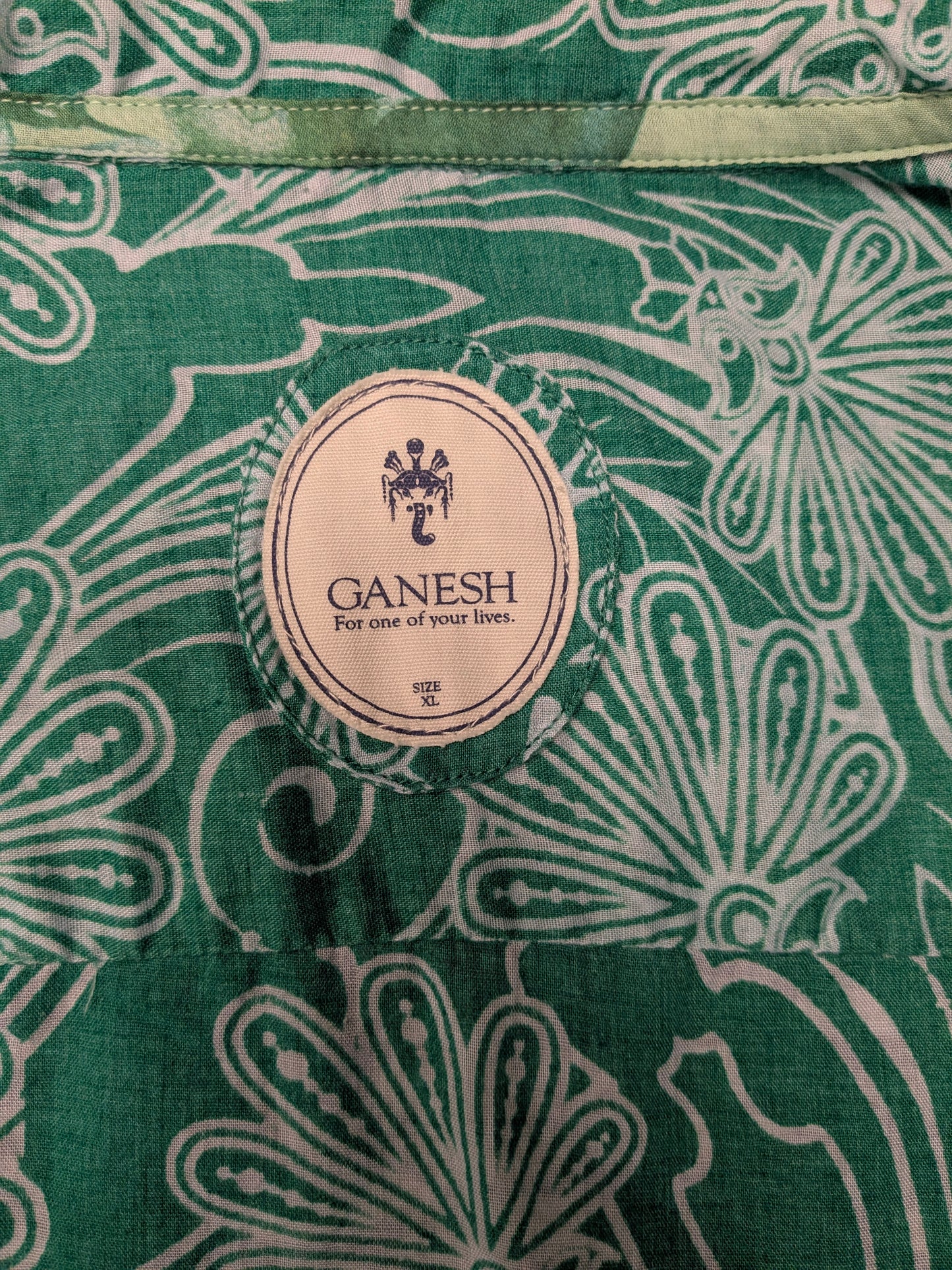 Ganesh overhemd. Groen Witte print. Maat XL. slim fit.