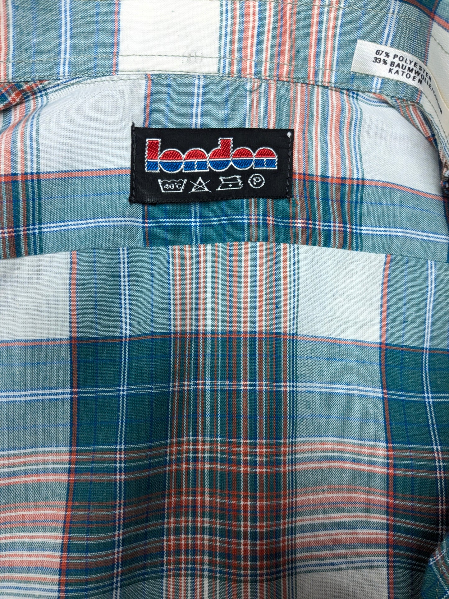 Chemise londonienne vintage des années 70 avec collier. Bleu rouge vert vérifié. Taille L.