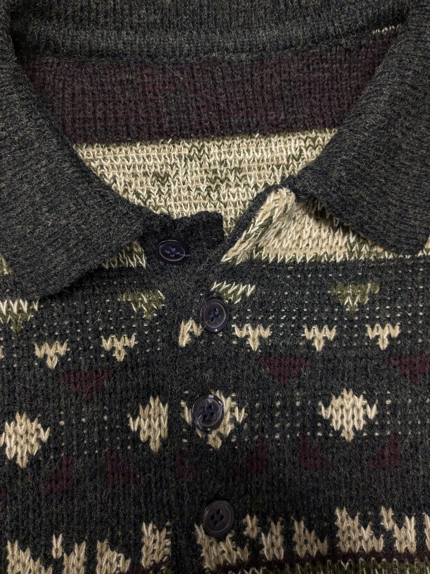 Pull de polo en laine vintage. Colore beige vert violet vert. Taille 2xl / xxl. 15% de laine.