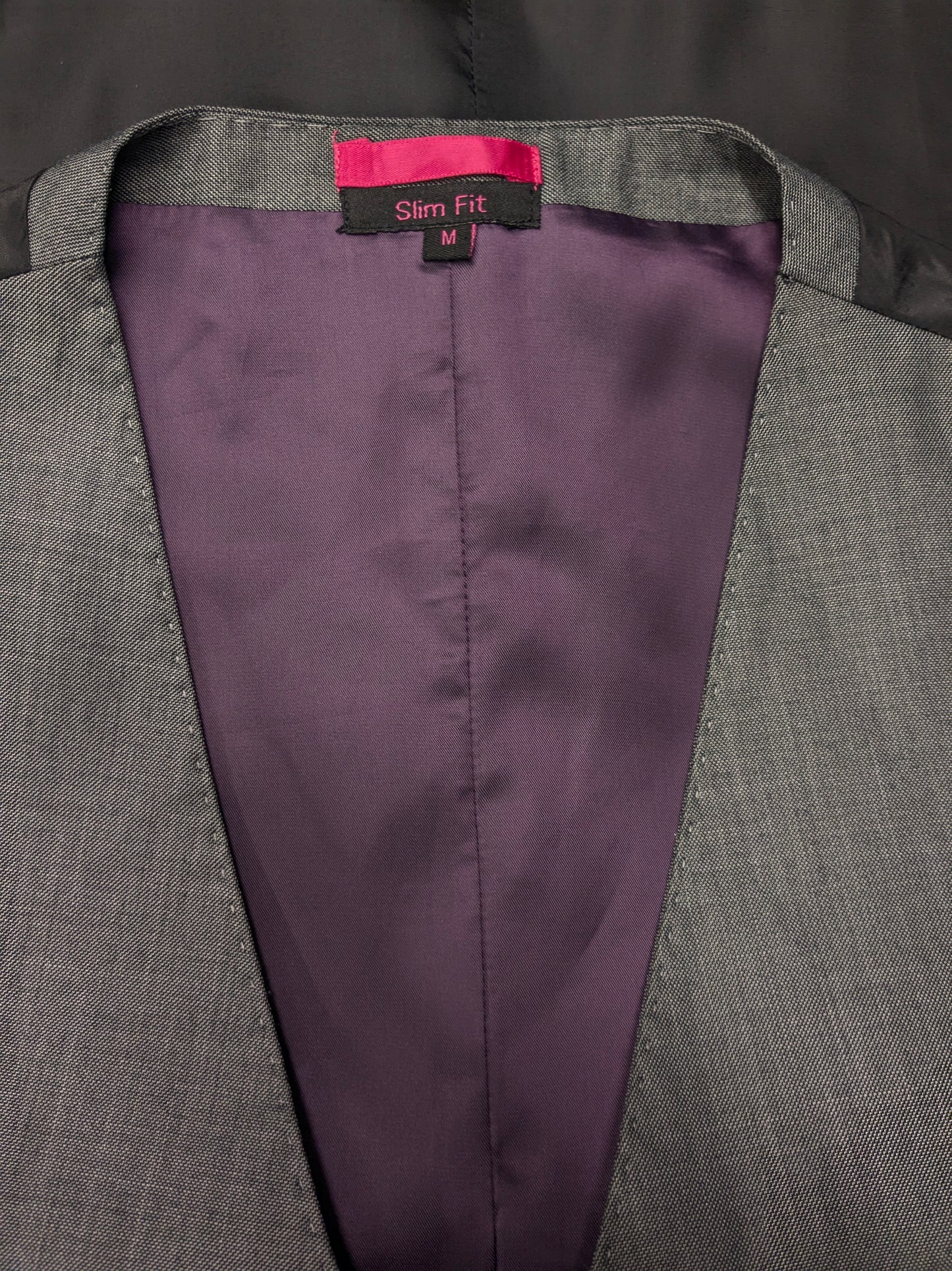 Chaleco Butler & Web. Motivo mixto gris. Talla M. Corte entallado.