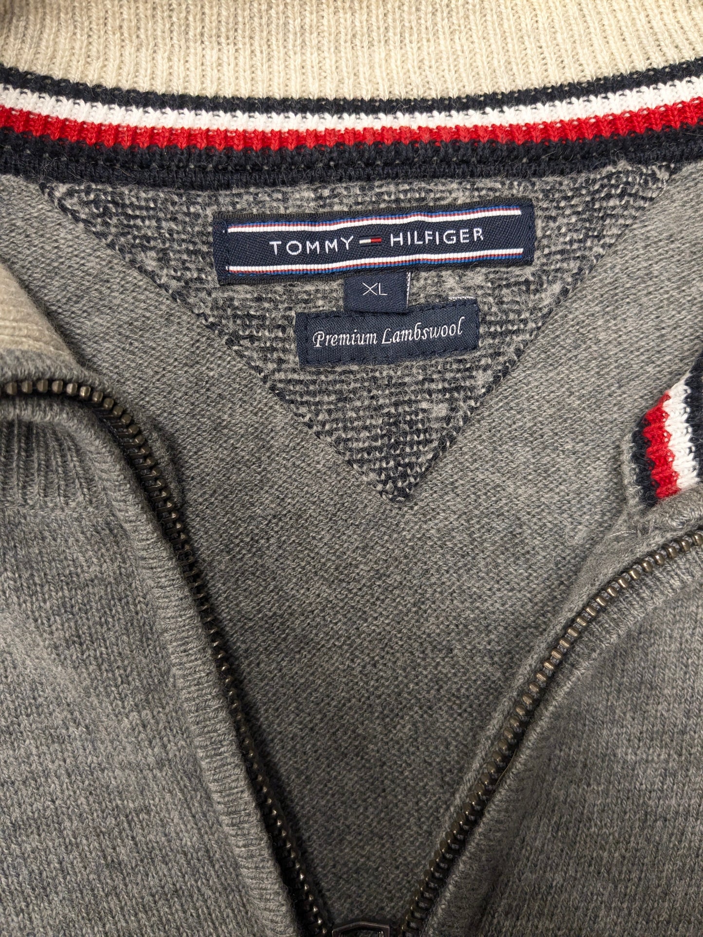 Maglione Tommy Hilfiger 100% lana d'agnello con cerniera. Grigio misto. Taglia XL.
