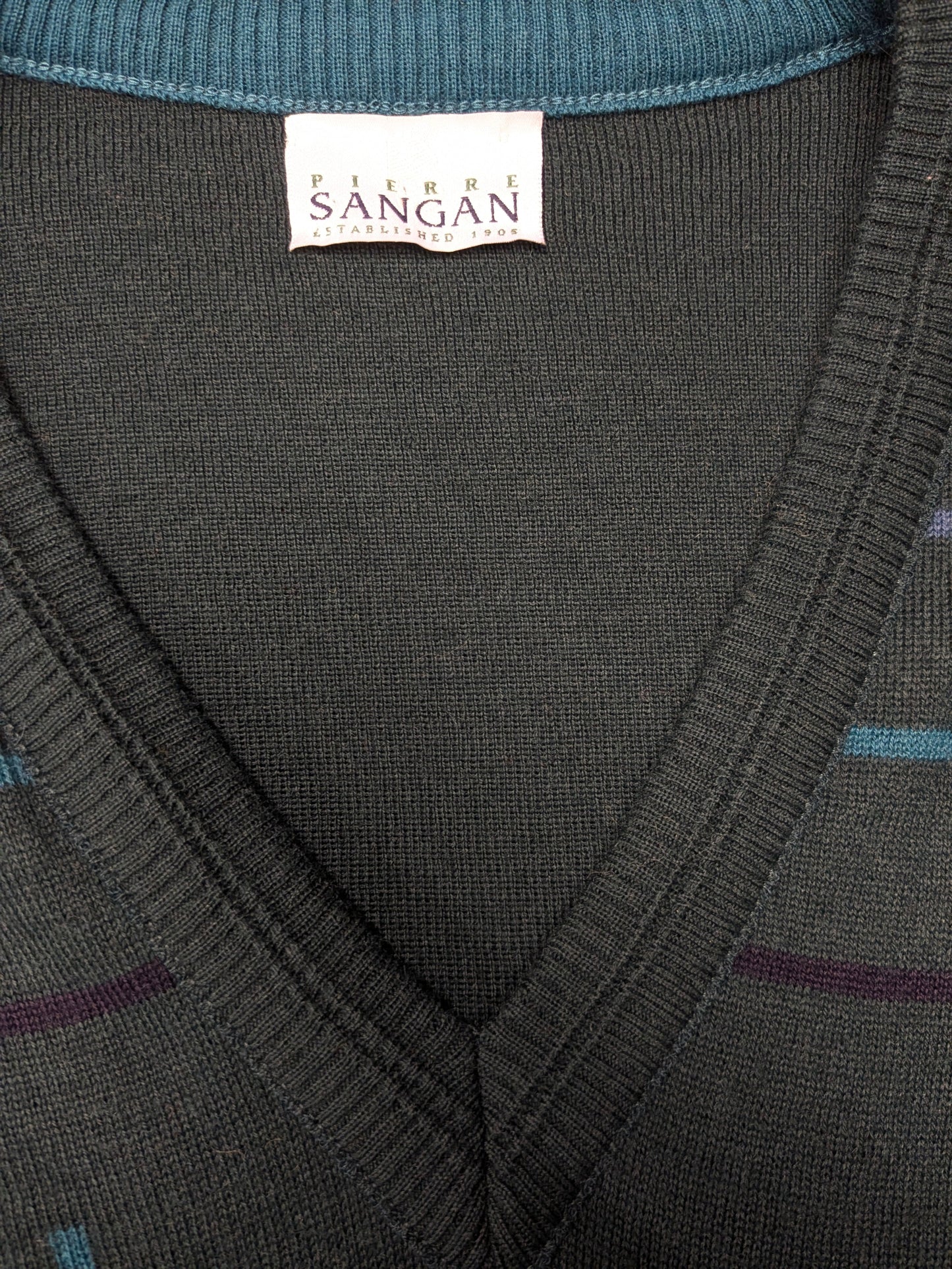 Vintage Pierre Sangan Wollen trui met V-Hals. Groen Blauw Geel gekleurd. Maat L. 50% Wol.