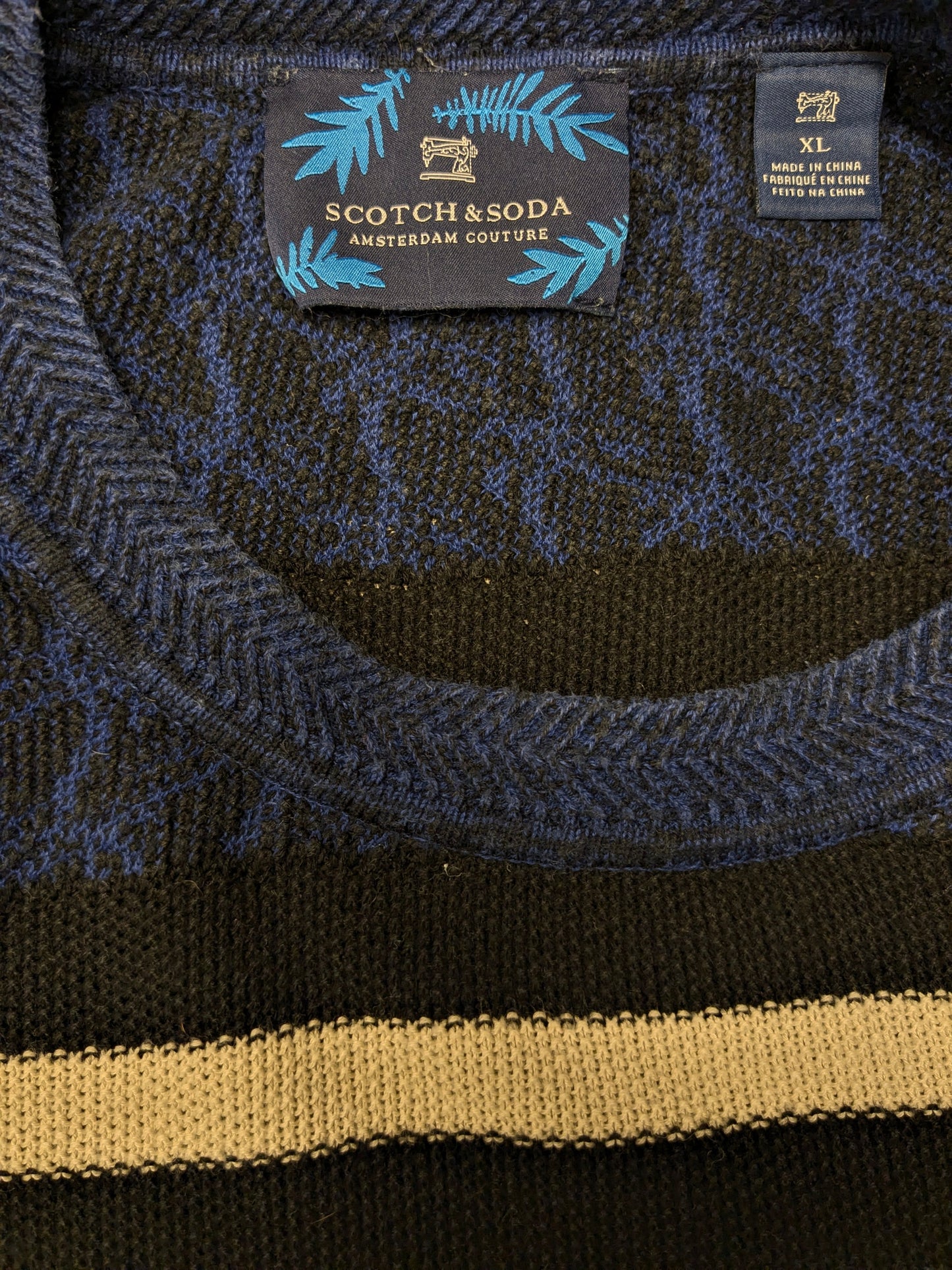 Scotch & Soda sweater. Blue Black Beige colored. Size XL.
