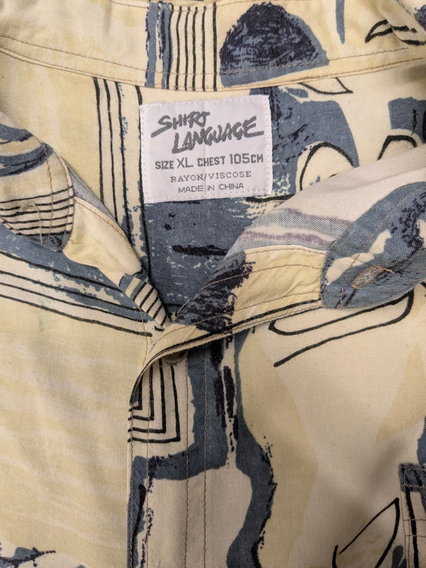 Vintage 80's / 90's Shirt Language Viscose overhemd korte mouw. Geel Blauwe print. Maat XL.