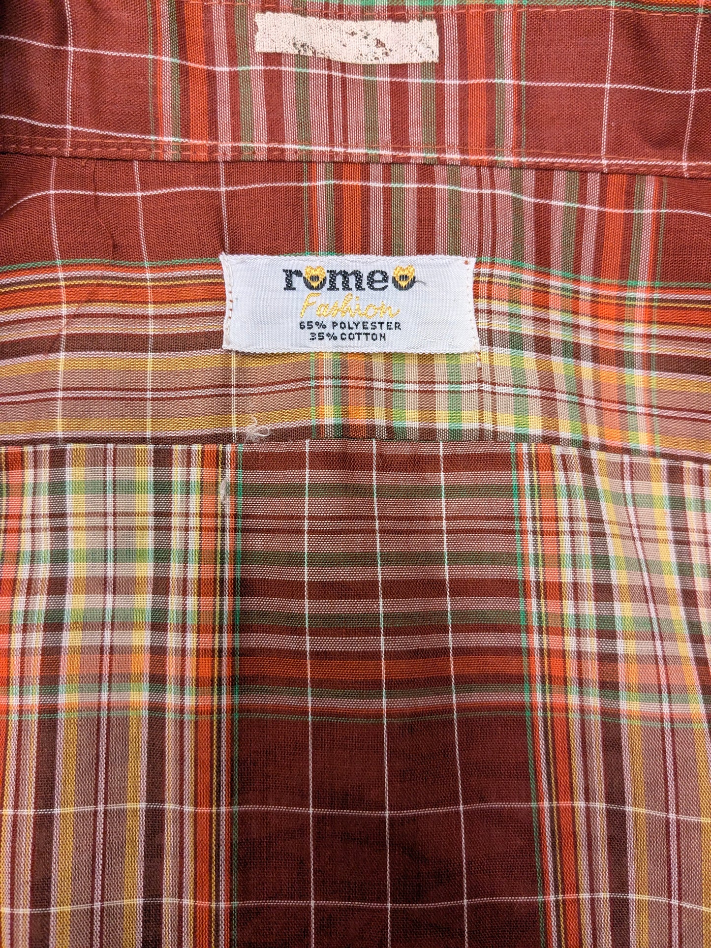 Vintage 70's Romeo overhemd met puntkraag. Rood Geel \oranje Groen geruit. Maat L.