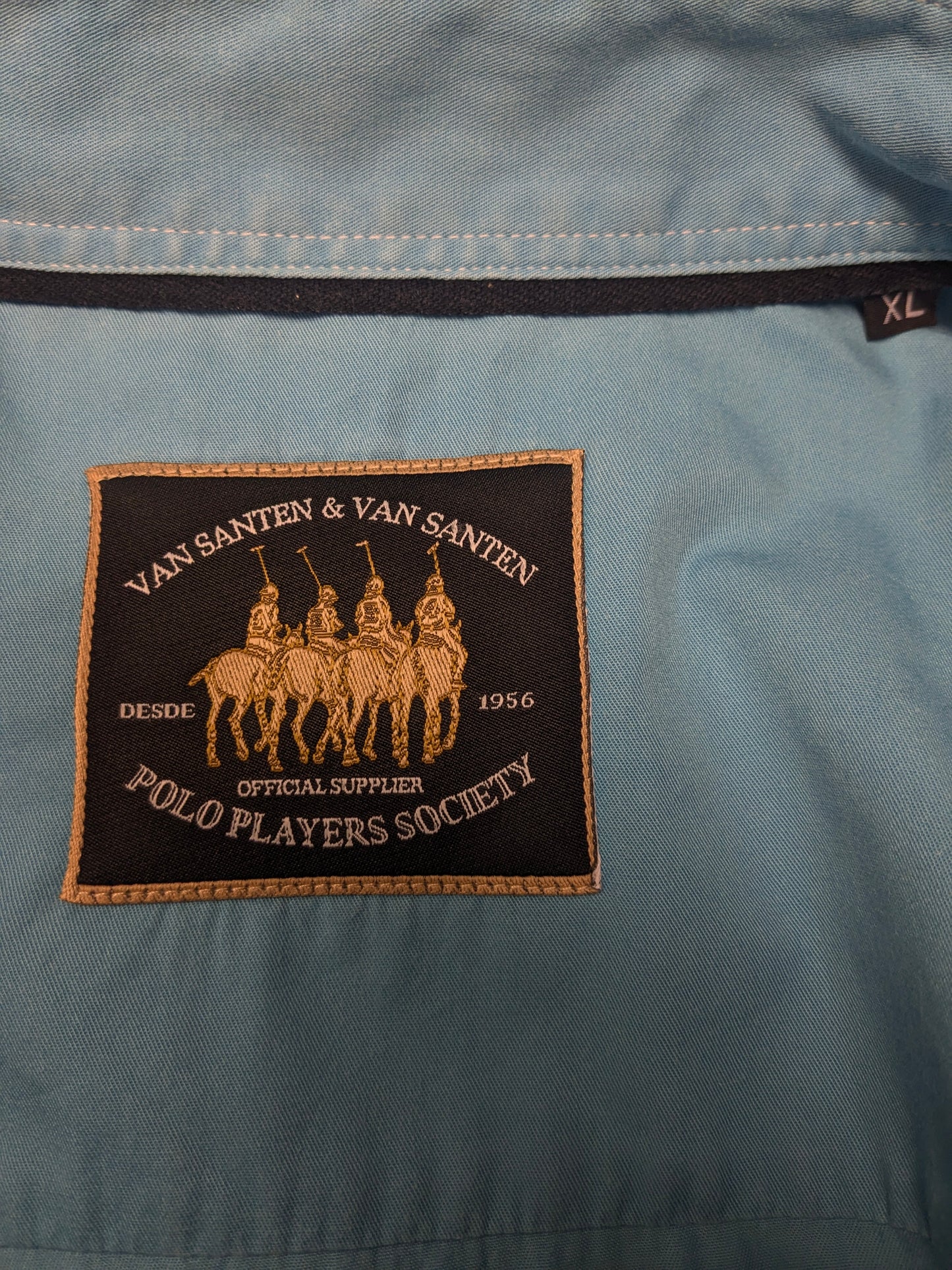 Van Santen & Van Santen overhemd. Blauw met verschillende applicaties. Maat XL.