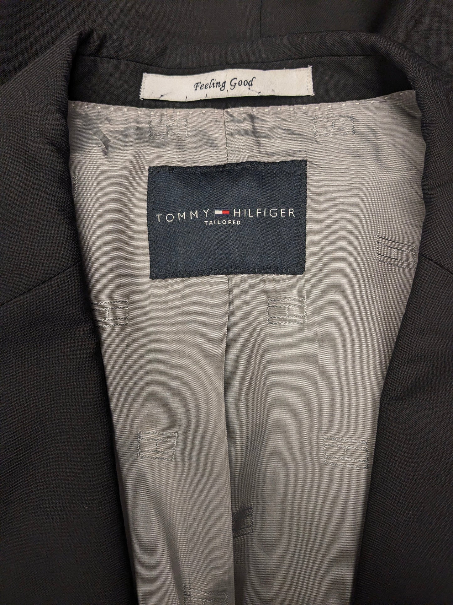 Tommy Hilfiger tailored colbert. Zwart gekleurd. Maat 54 / L.
