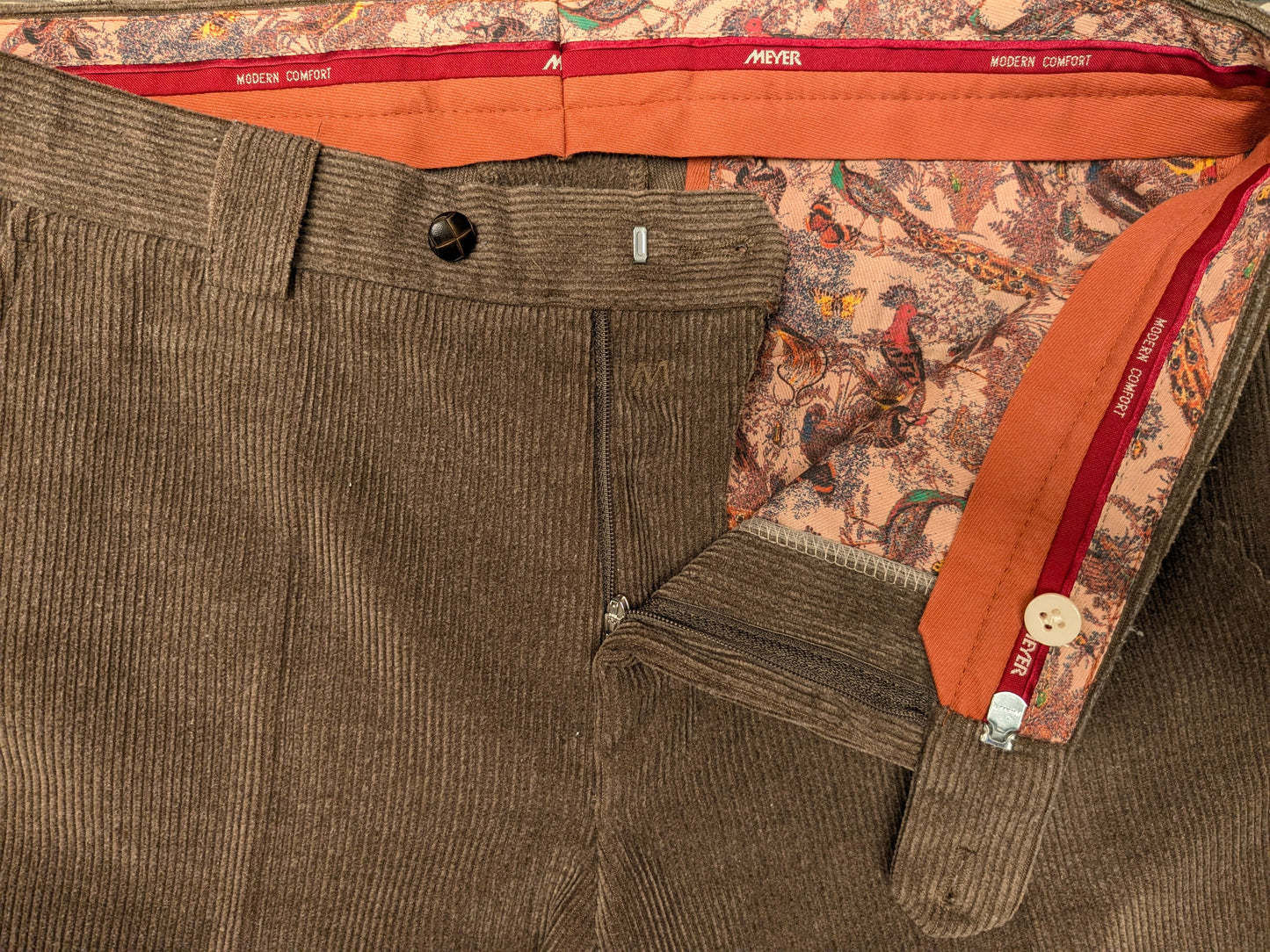 Meyer ribbroek. Dikke rib. Bruin gekleurd. Maat 50 / M. Modern Comfort.