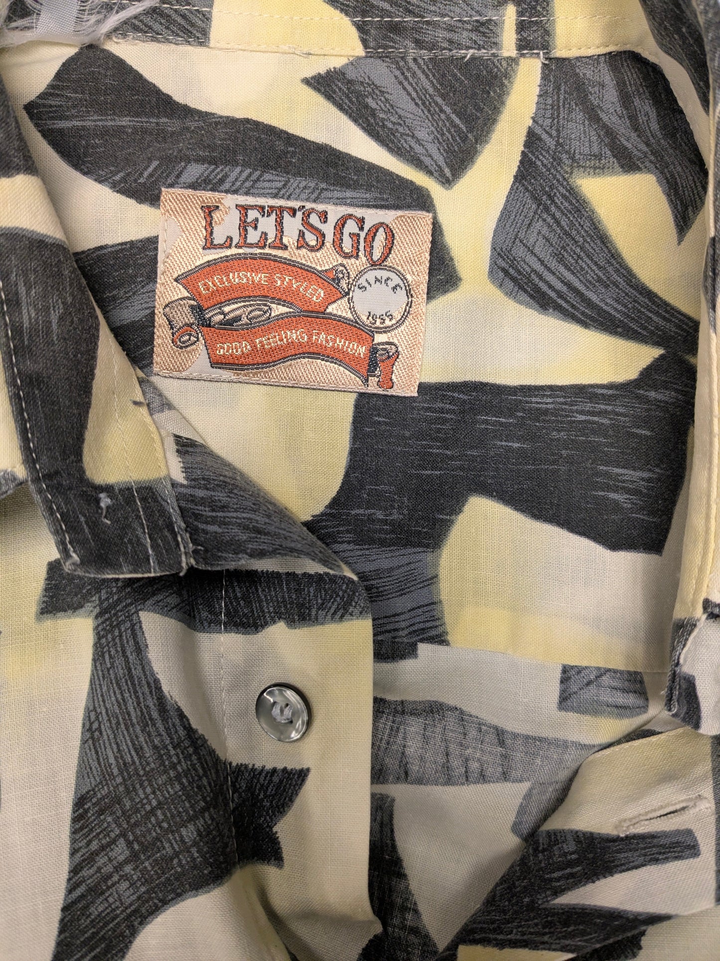 Vintage 80-90's Let's Go overhemd korte mouw. Geel Grijs gekleurd. Maat XL.