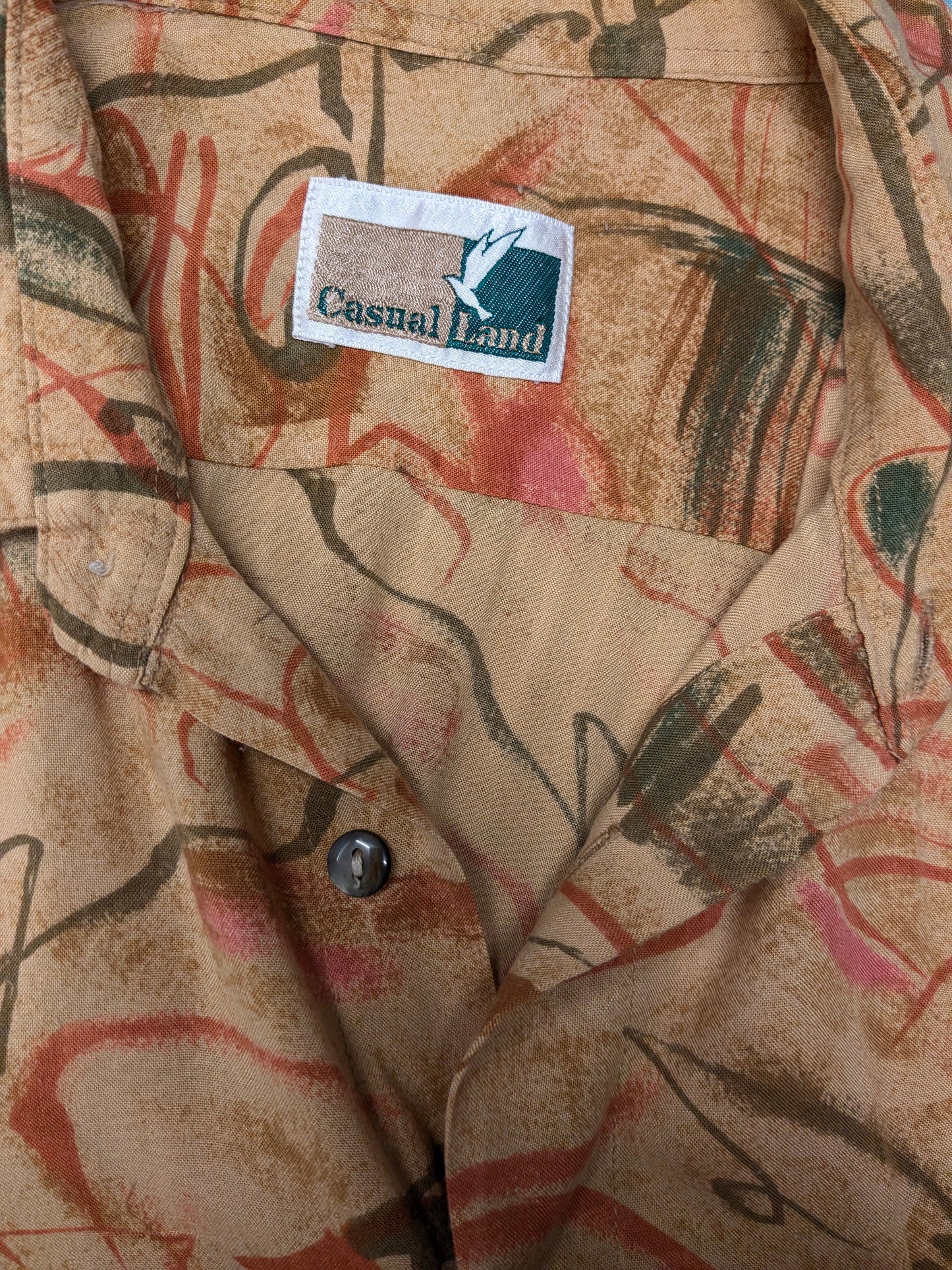 Vintage 80-90er Lässiges Country-Hemd mit kurzen Ärmeln. Orange-grün-roter Druck. Größe 3XL / XXXL.