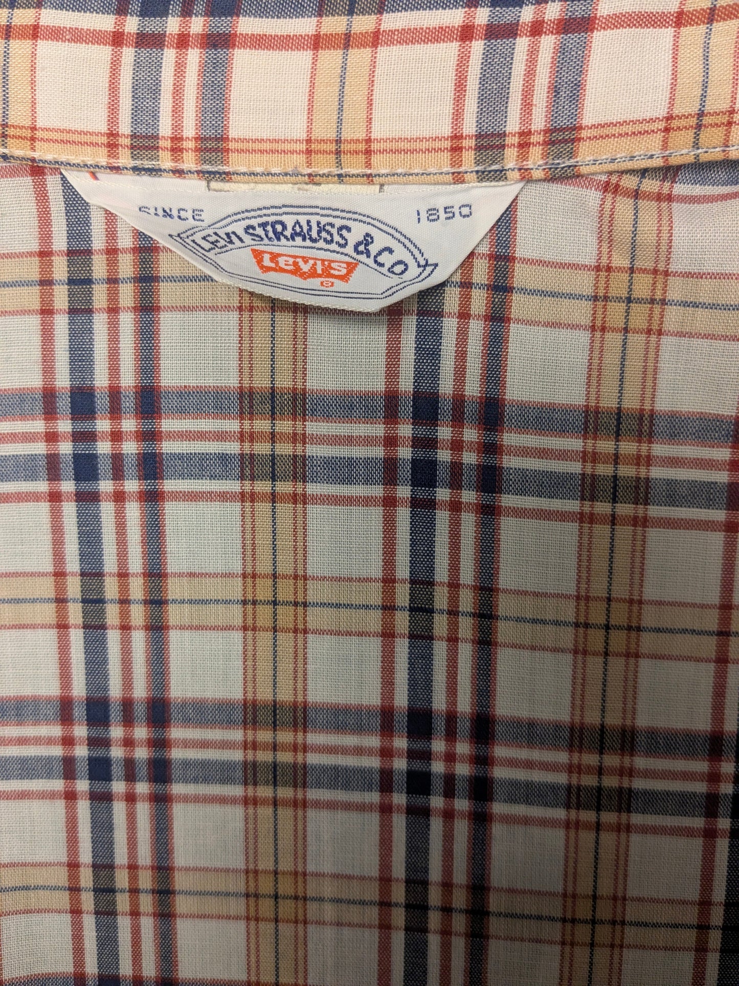 Vintage Levi's 70's overhemd. Beige Rood Blauw geruit. Maat M.