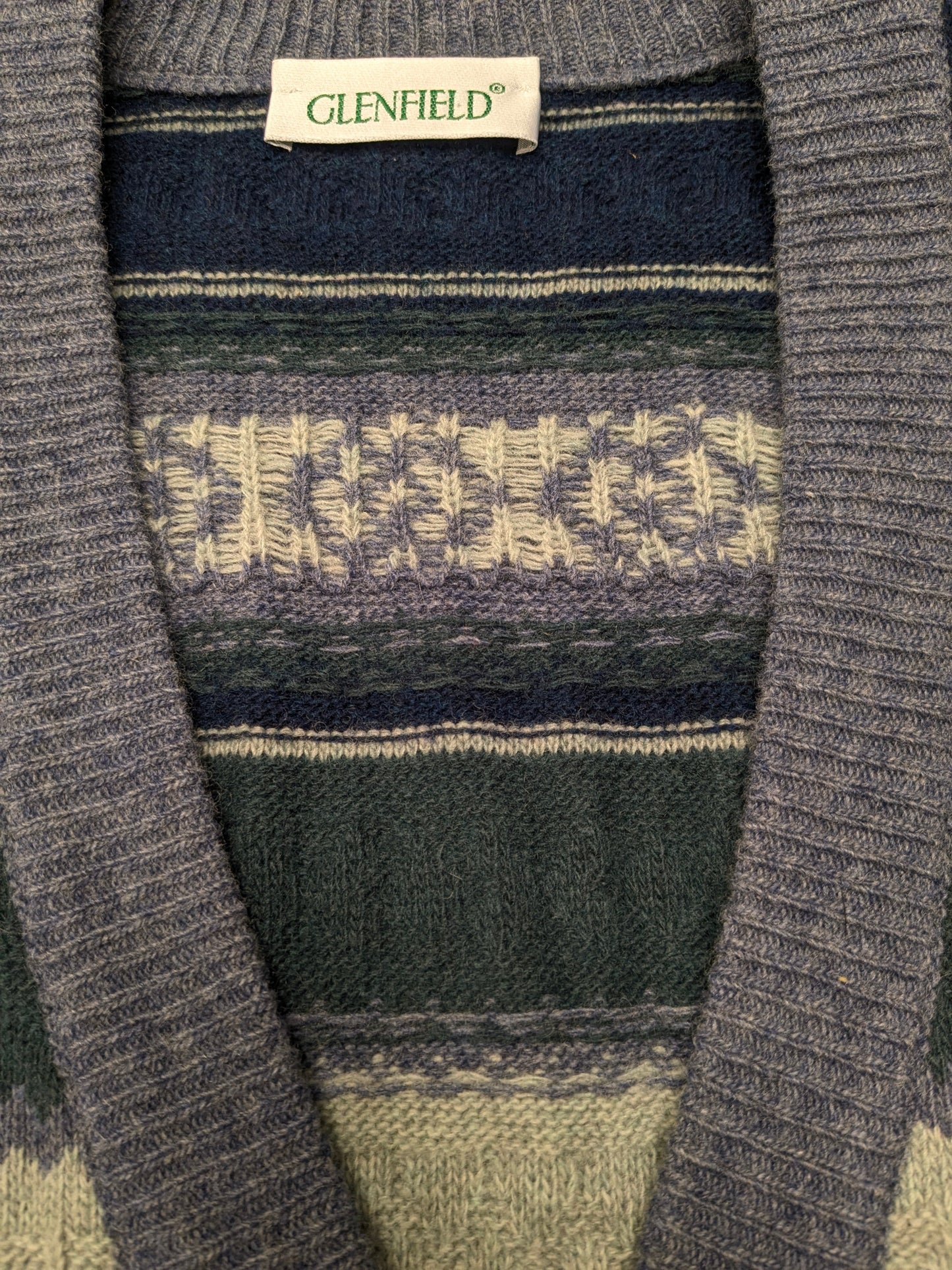 Vintage Glenfield Woolen Spencer / Weste. Grün-blaues Motiv. Größe L. 80 % Wolle.