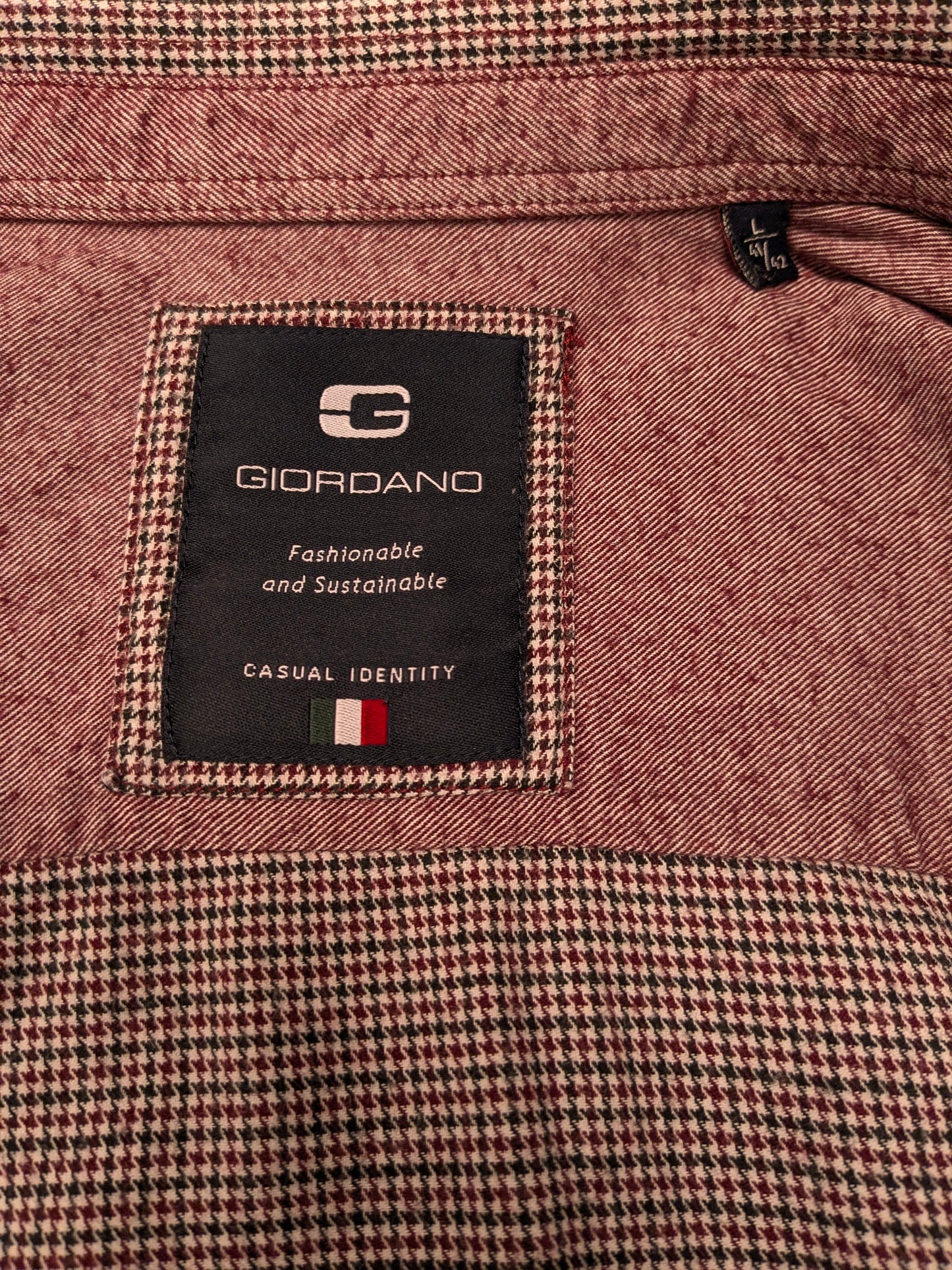 Giordano overhemd. Rood Zwart Wit motief. Maat L.