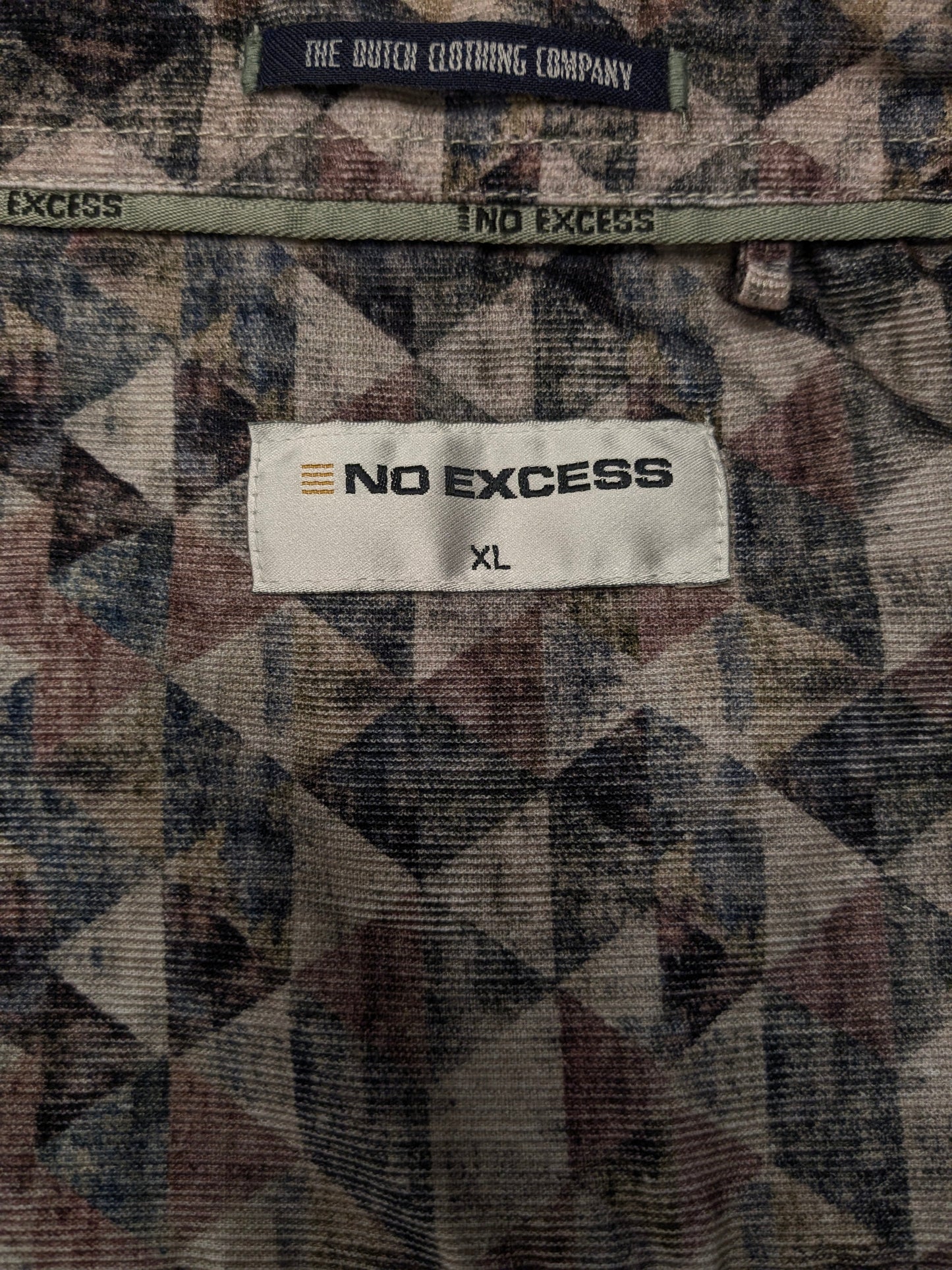 No Excess rib overhemd. Lichte rib / fluweel look. Roze Groen Beige Zwart print. Maat XL.