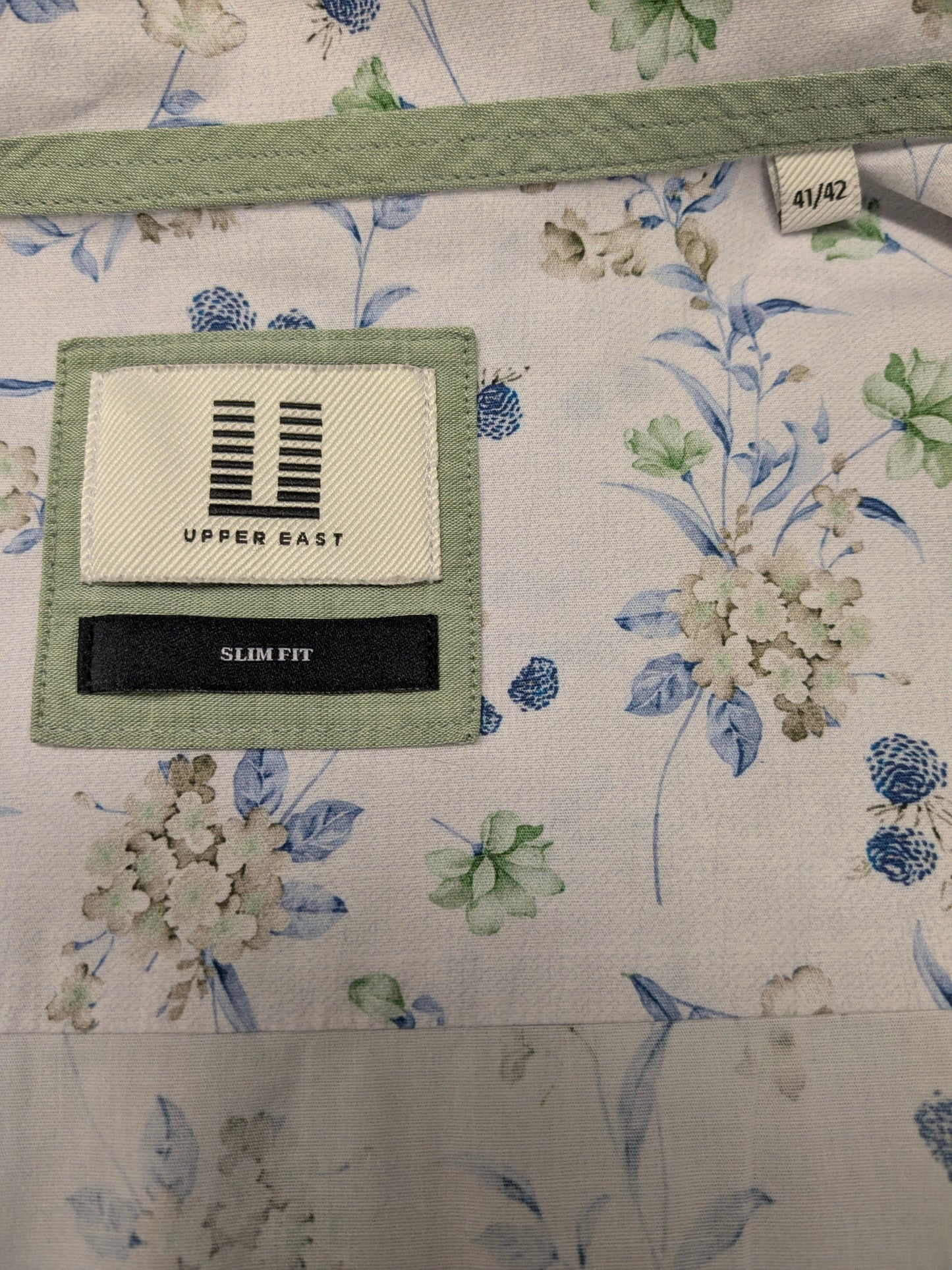 Upper East overhemd. Wit Beige Blauw Groene Bloemen print. Maat L. slim fit.