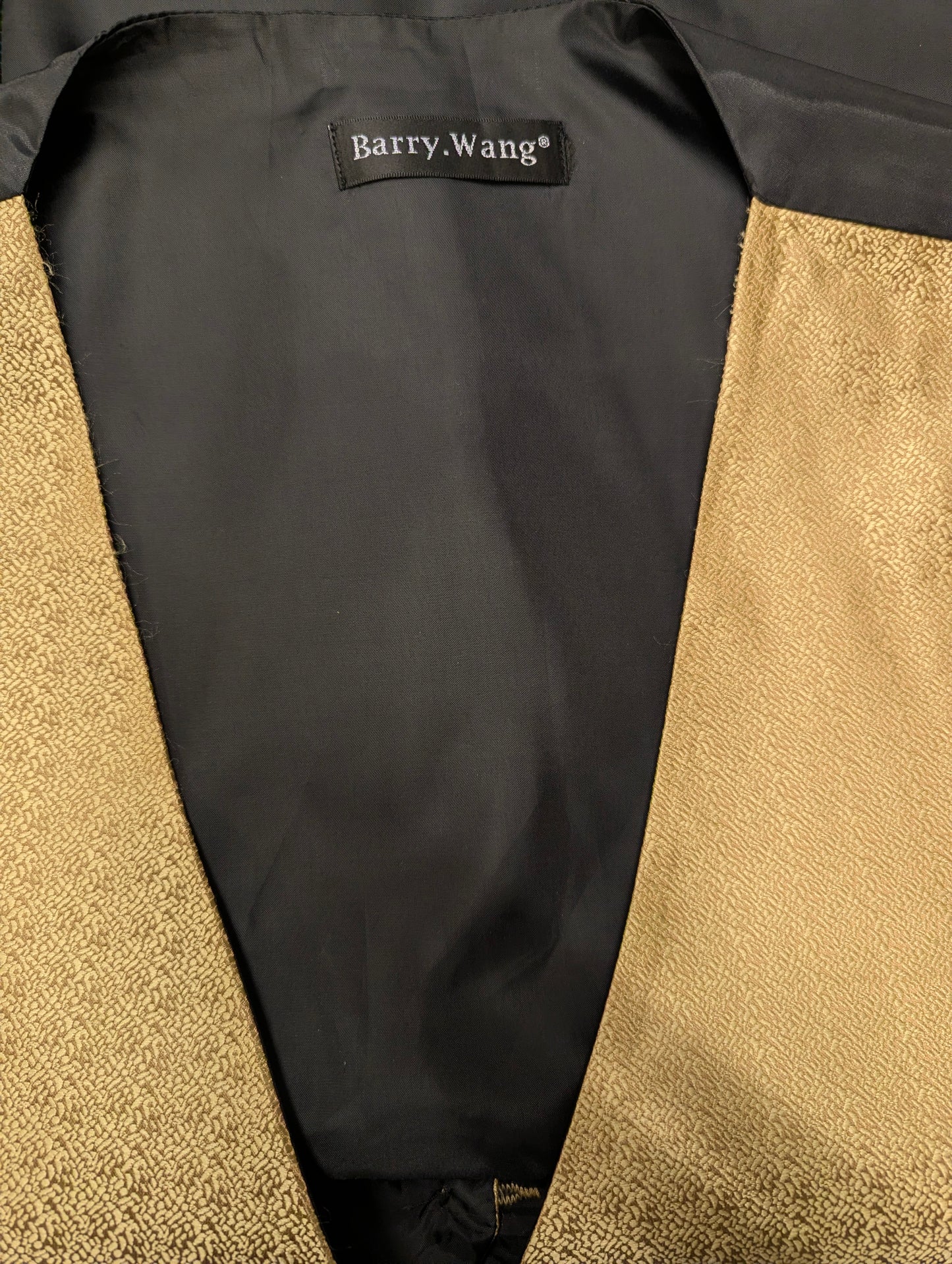Barry Wang gilet – goudkleurig motief – maat XL