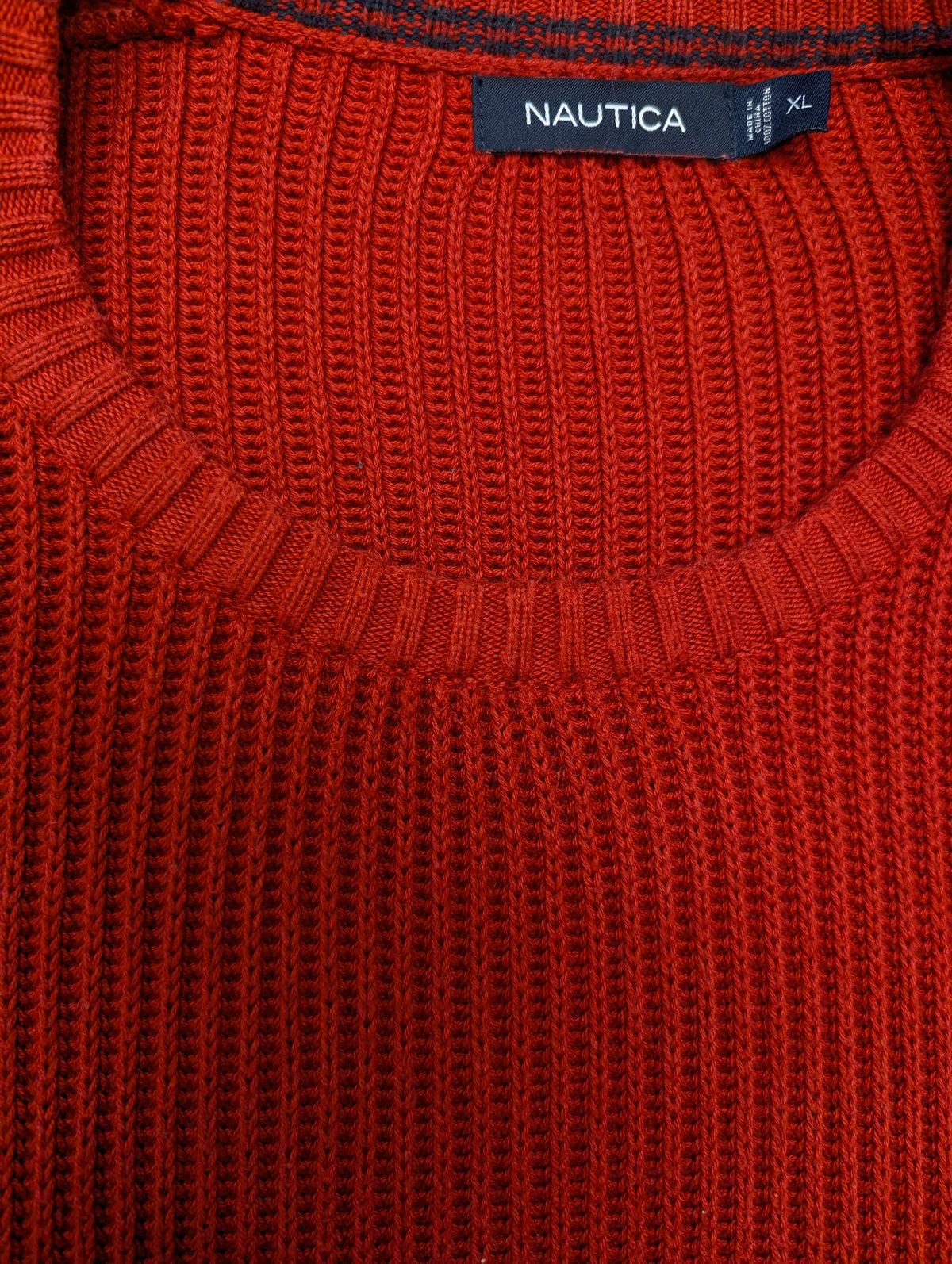 Nautica trui. Rood gekleurd. Maat XL.
