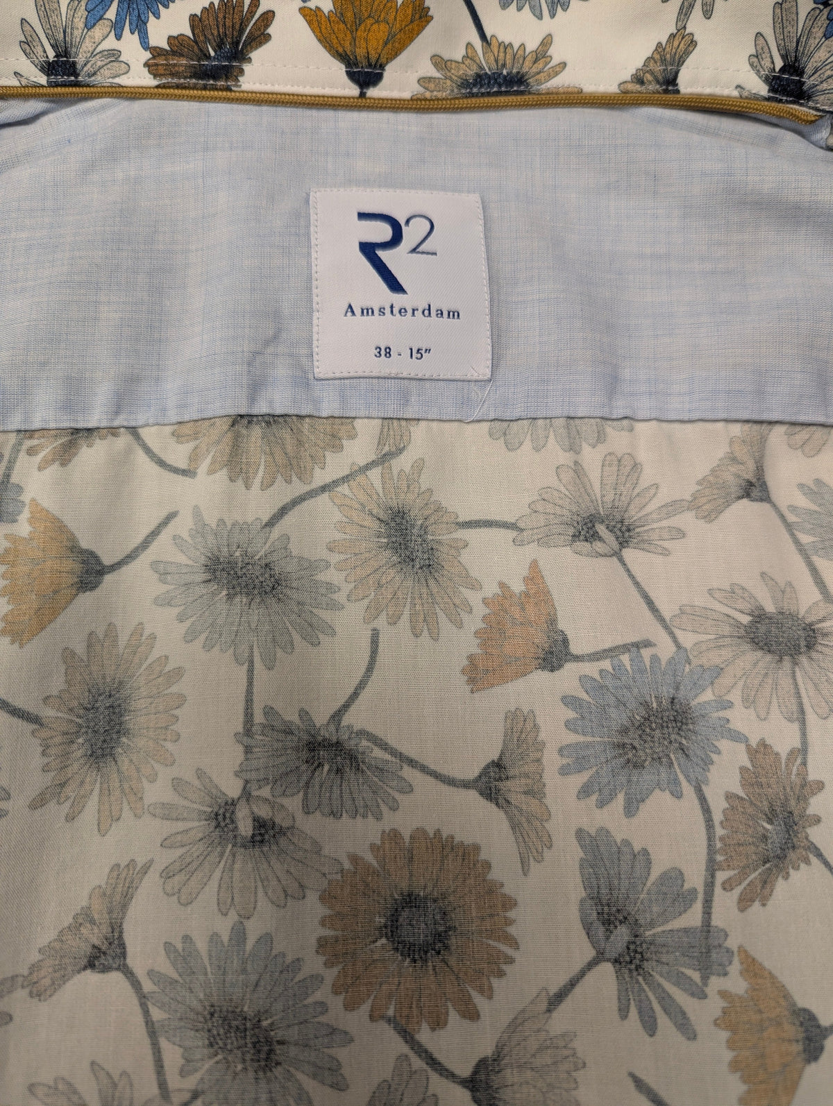 R2 Amsterdam overhemd. Blauw Bruine Bloemen print. Maat M.