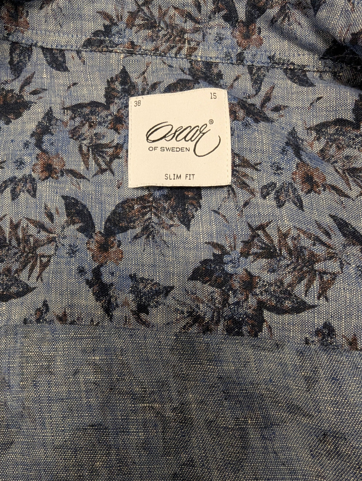 Oscar of Sweden overhemd. Blauw Bruine bloemen print. Maat M.