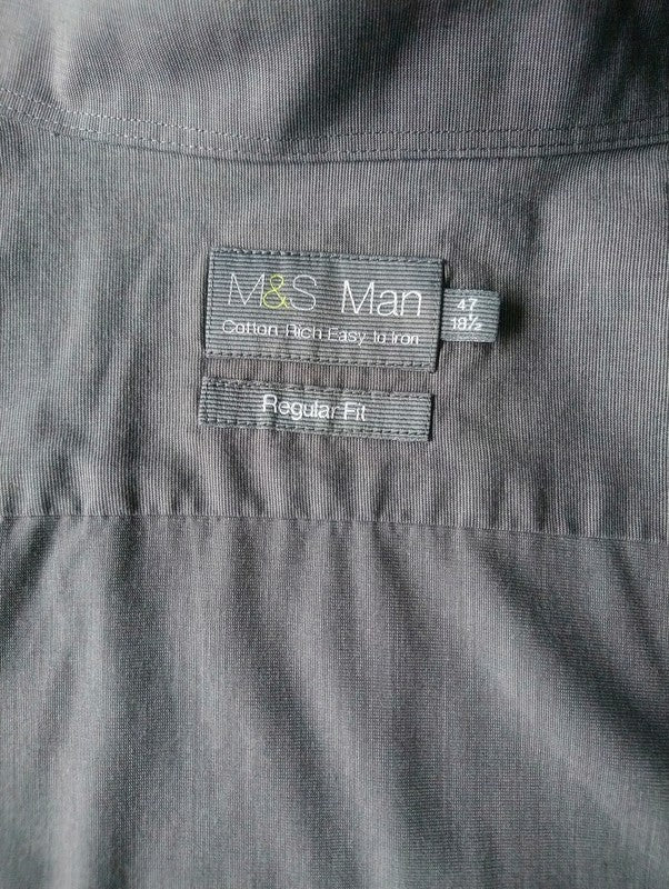 Camisa de M & S Marks & Spencer. Gris. Tamaño 3xl. Ajuste regular