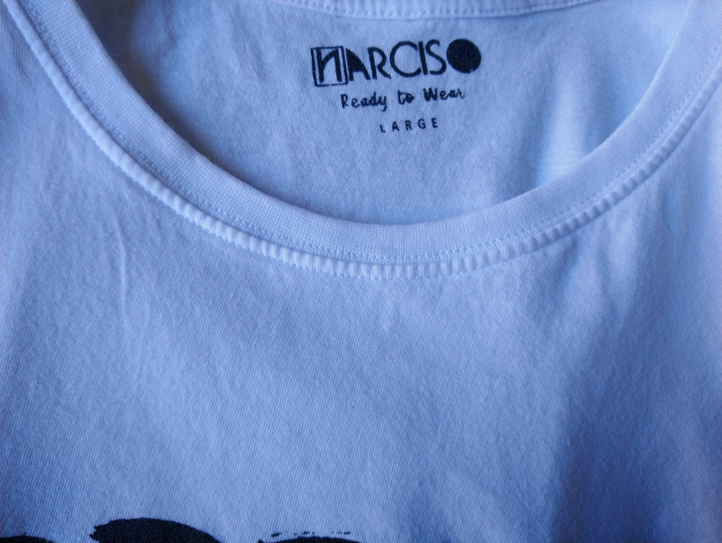 Narciso ready to wear shirt. Wit met opdruk. Maat L.