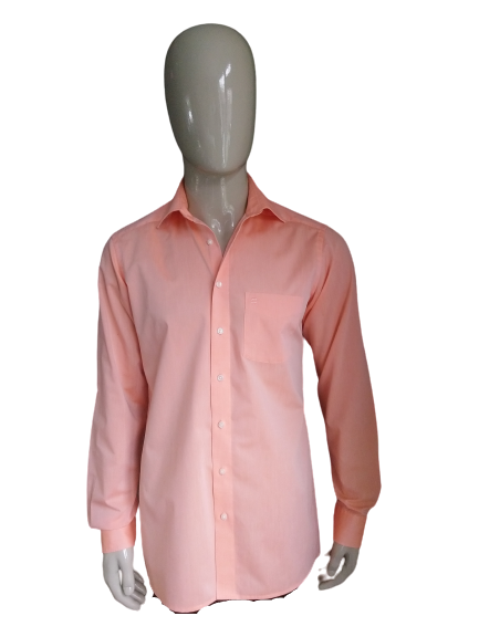 Camisa Olymp Luxor. Naranja de color claro. Tamaño M. Moderno FIT.