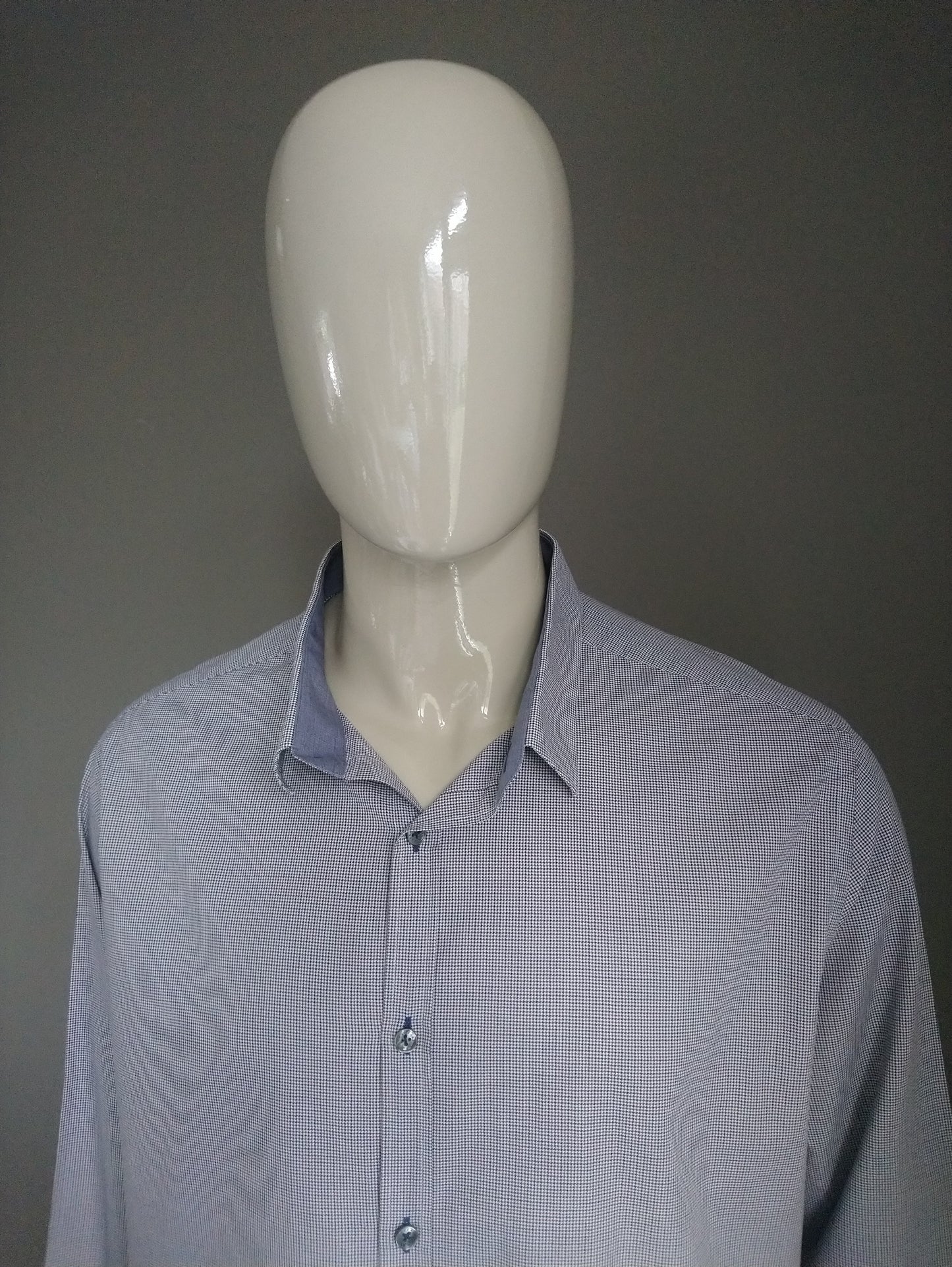 Jasper Conran shirt. Blue brown white motif. Size XXL